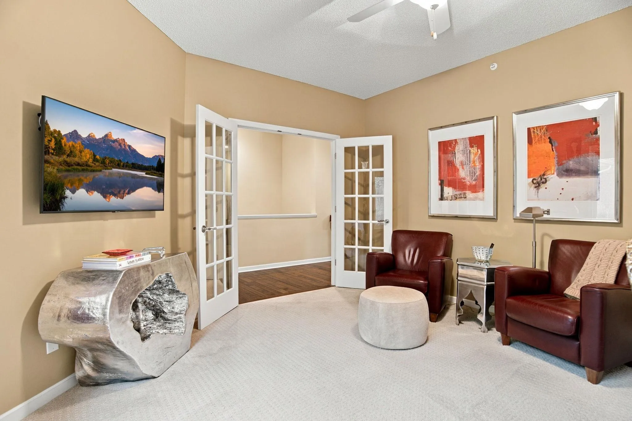 Photo 11 of 6042 Clarion Circle