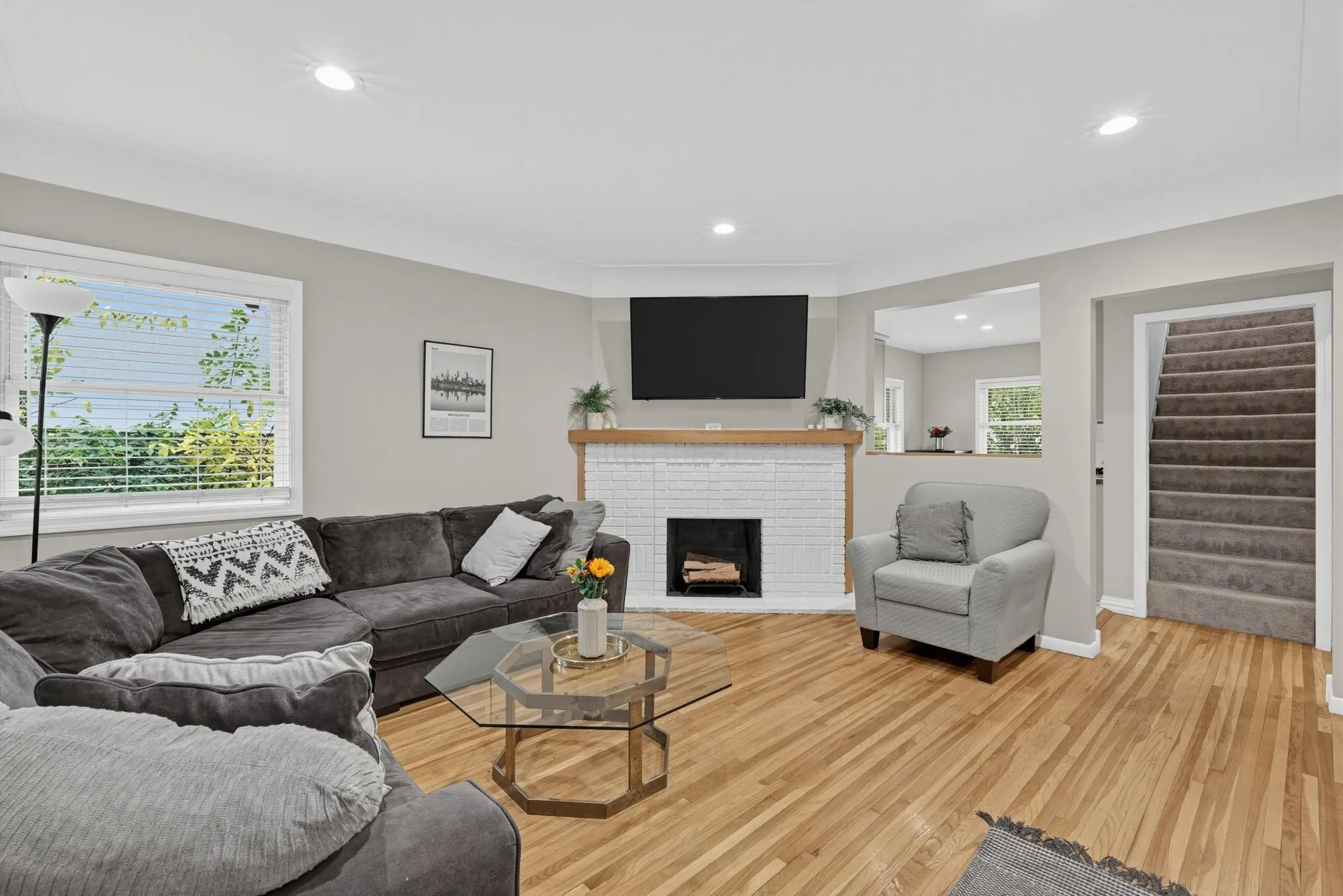 Photo 3 of 3514 3rd Ne Street
