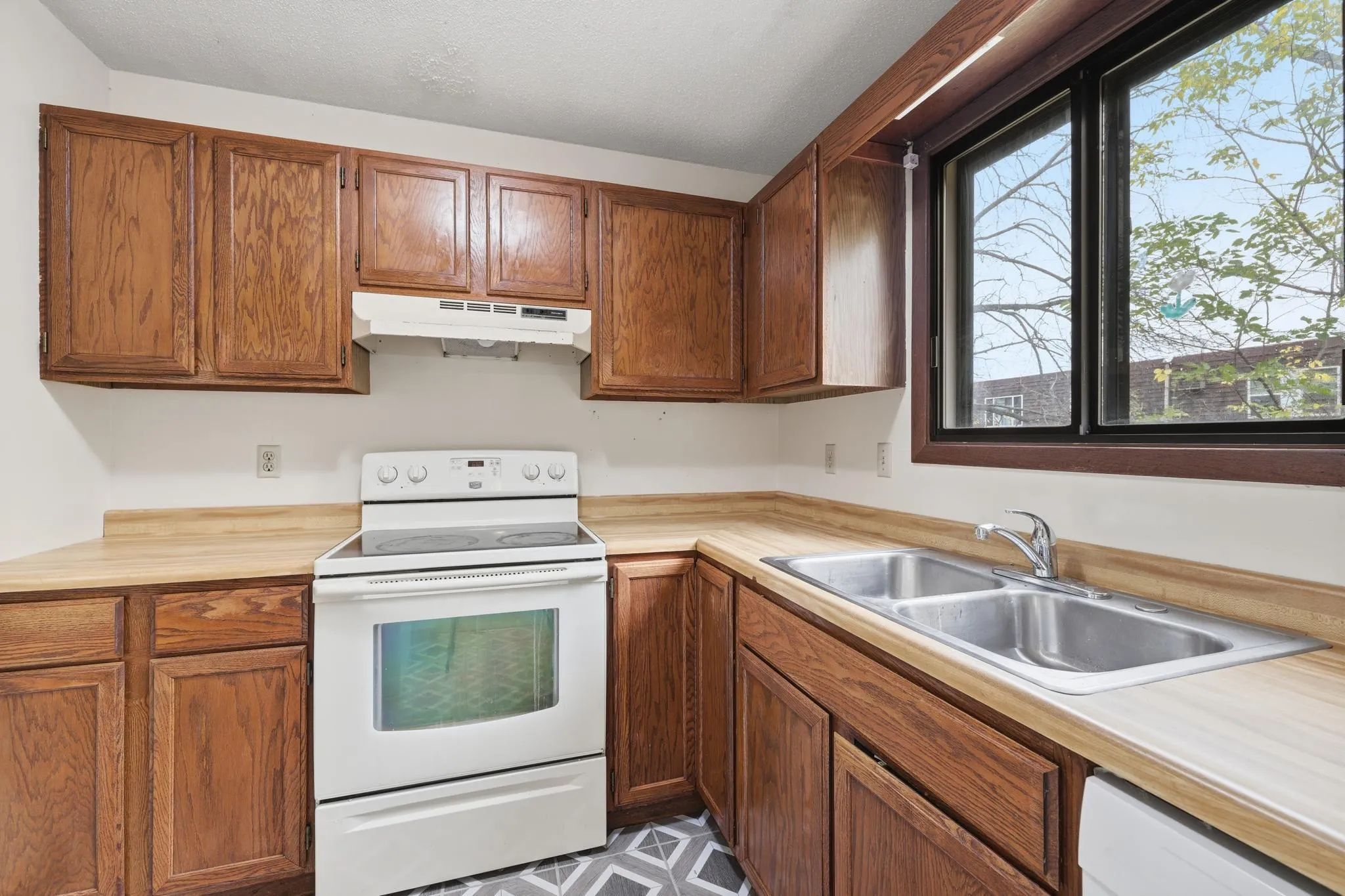 Photo 11 of 326 Morningside Circle