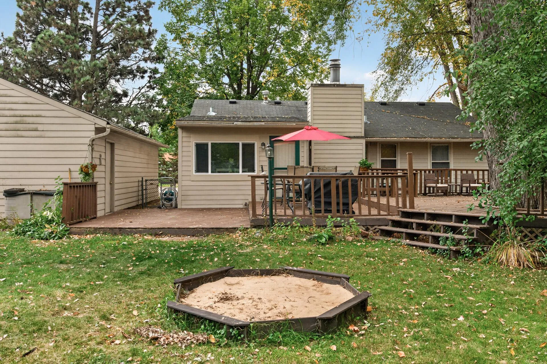 Photo 32 of 2071 Cedar Avenue