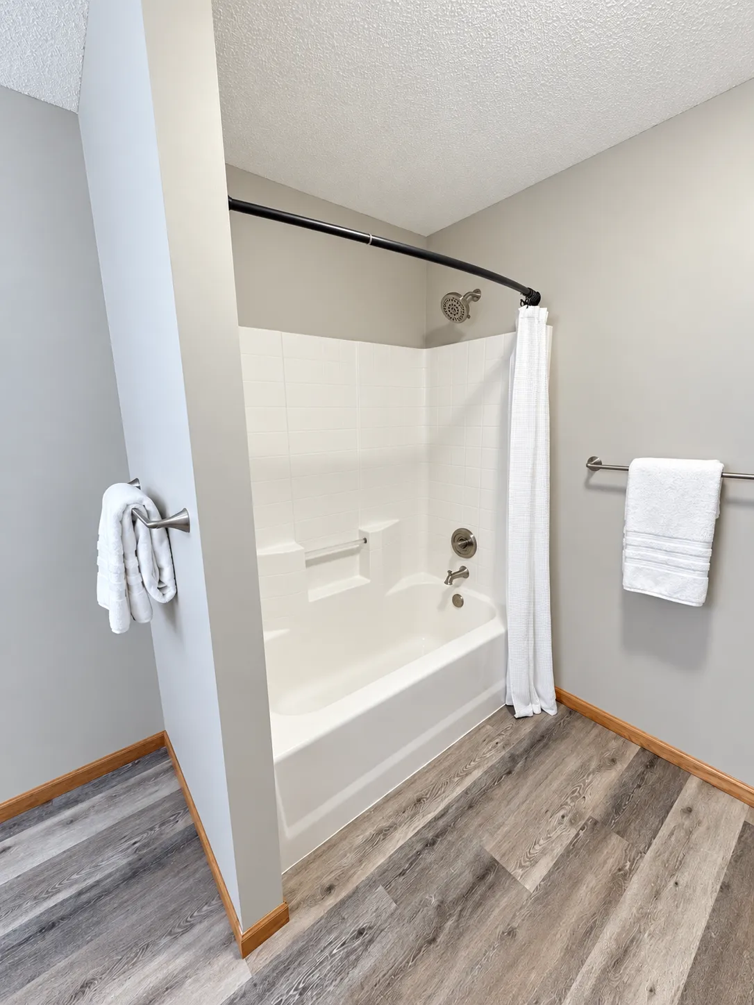 Photo 18 of 3001 Juniper Lane Unit I