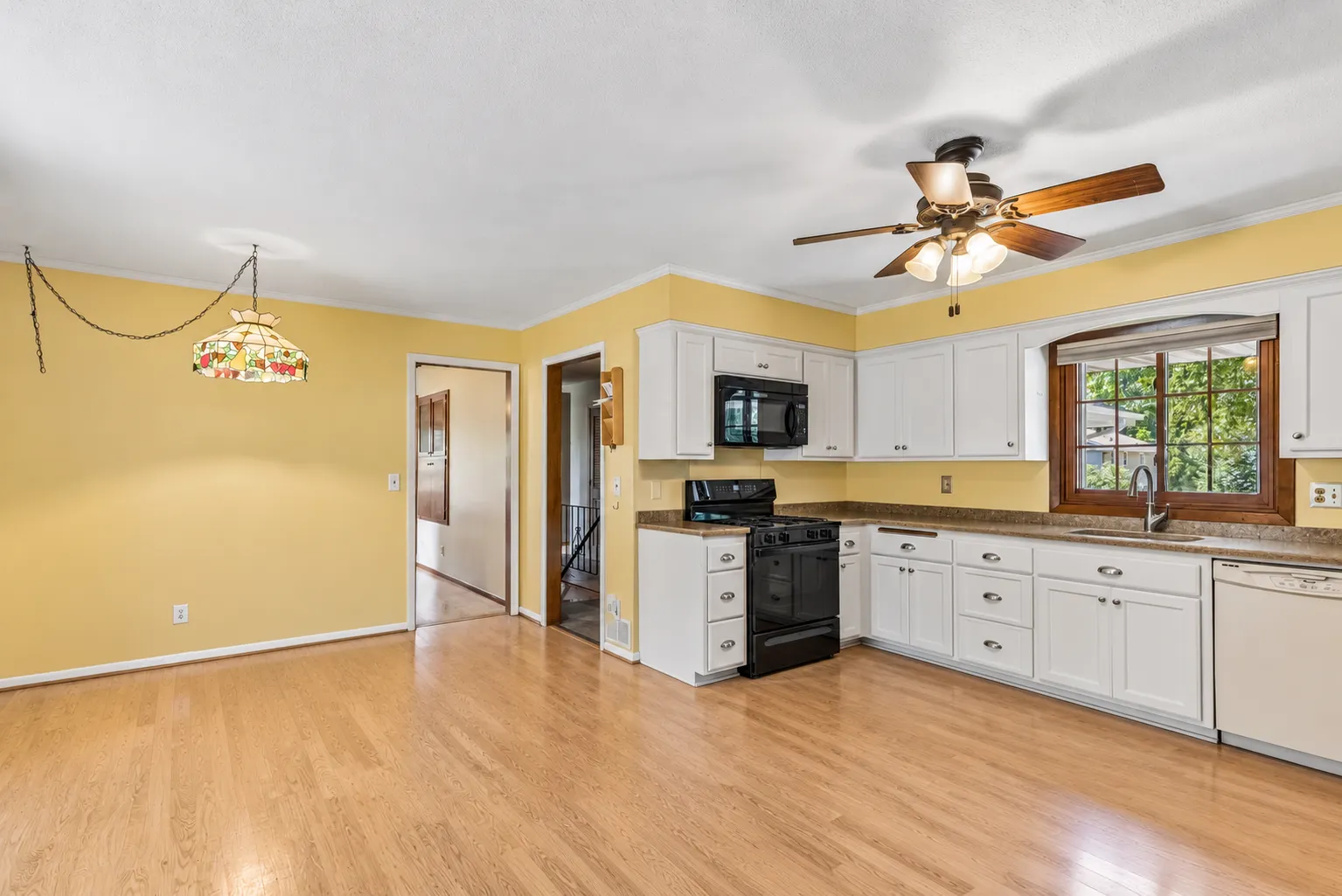 Photo 5 of 95 15th Sw Avenue