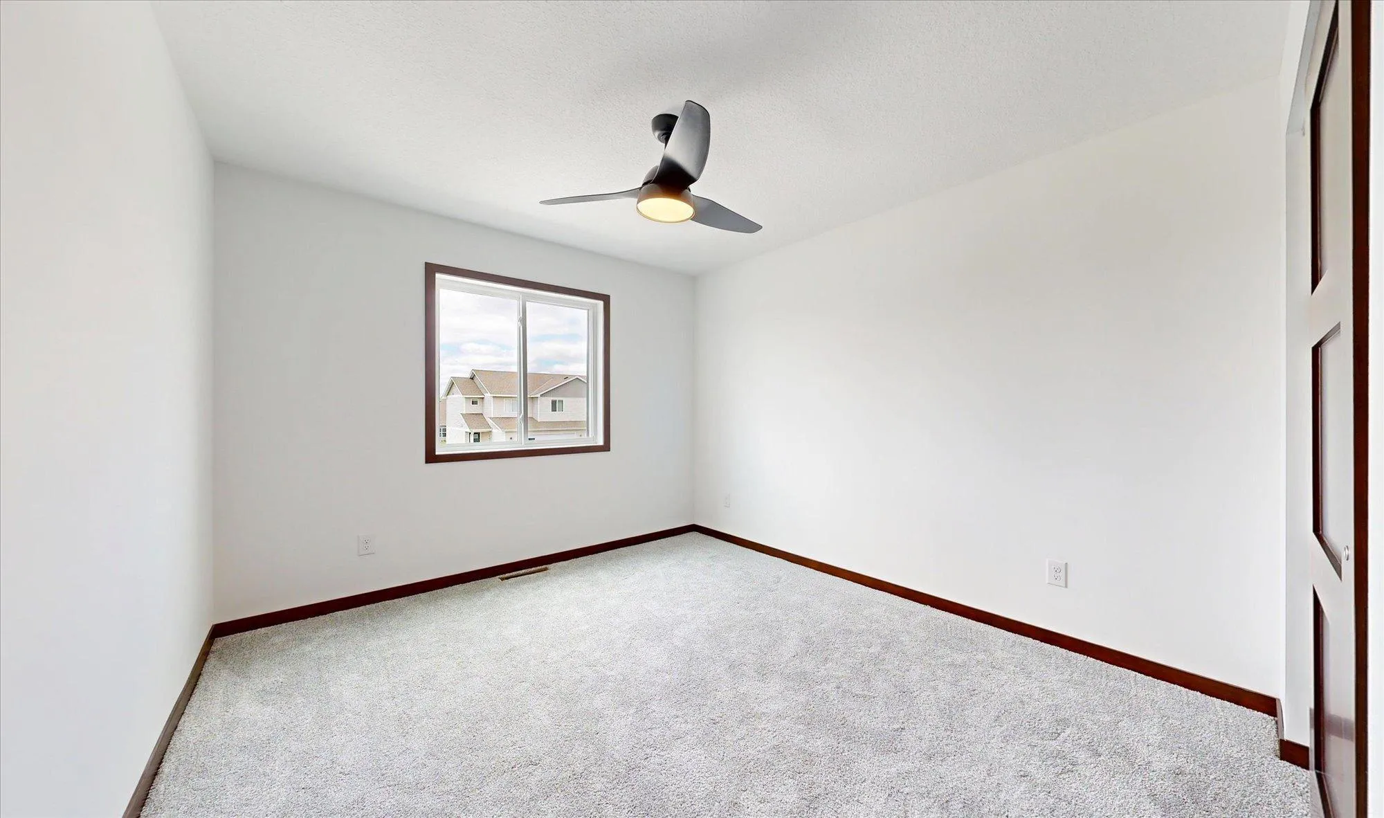 Photo 19 of 438 Prairie Street
