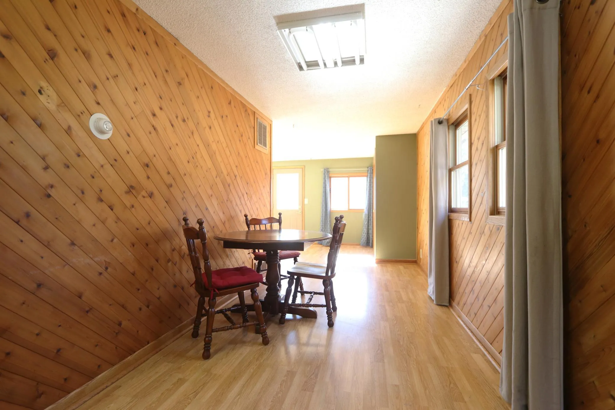 Photo 7 of 619 2nd Sw Avenue