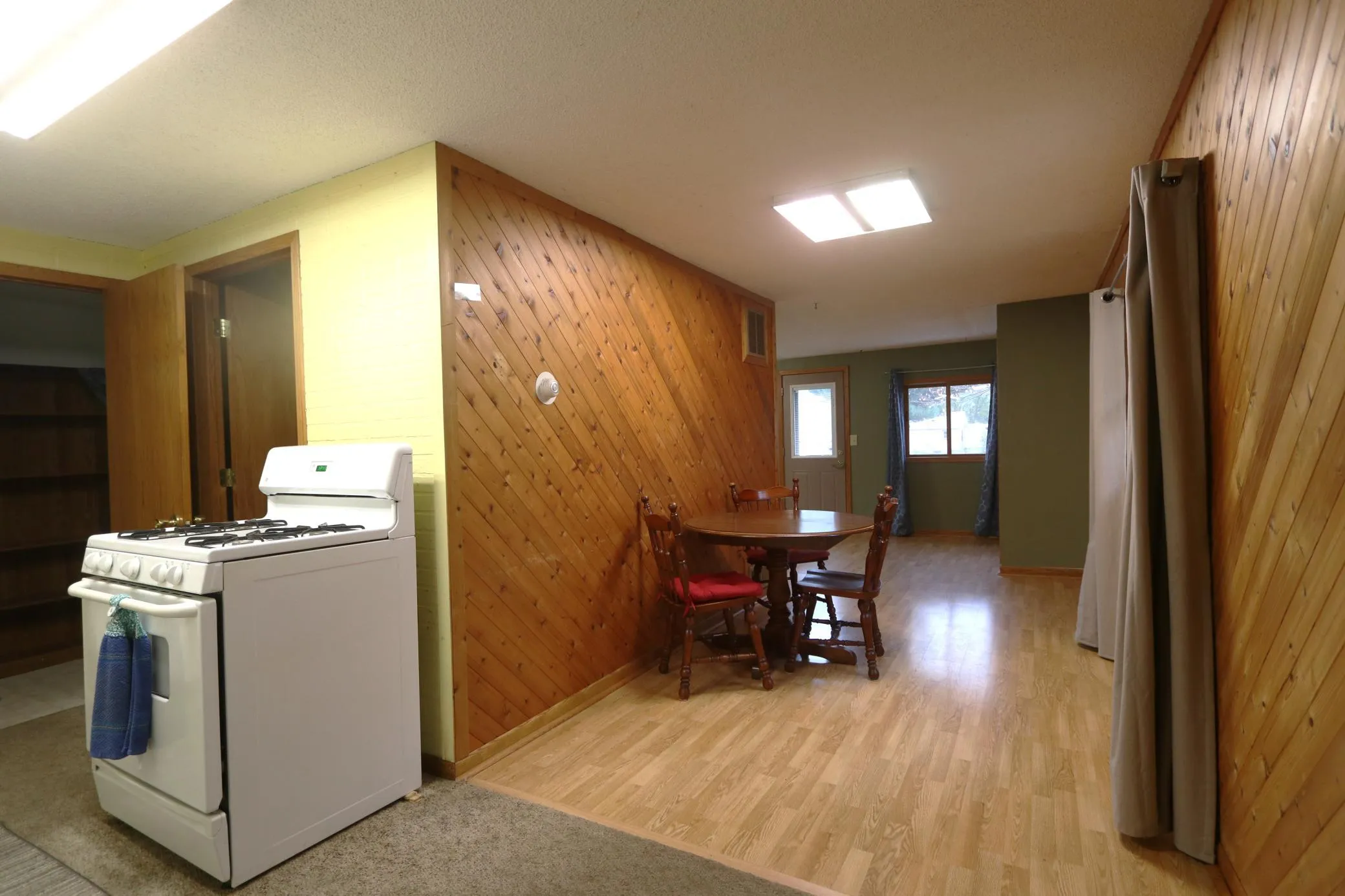 Photo 8 of 619 2nd Sw Avenue