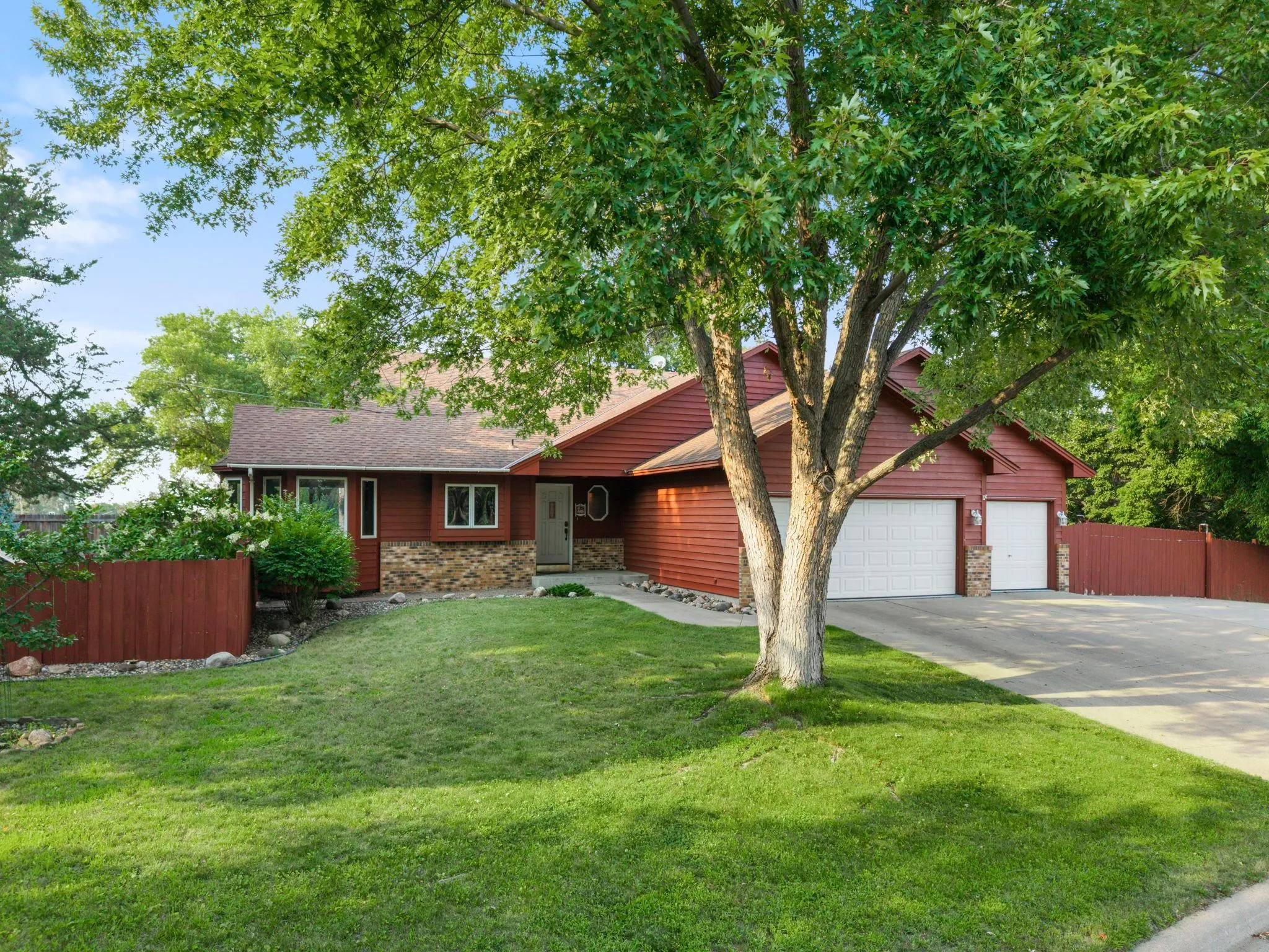 Photo 2 of 1820 Slater Lane