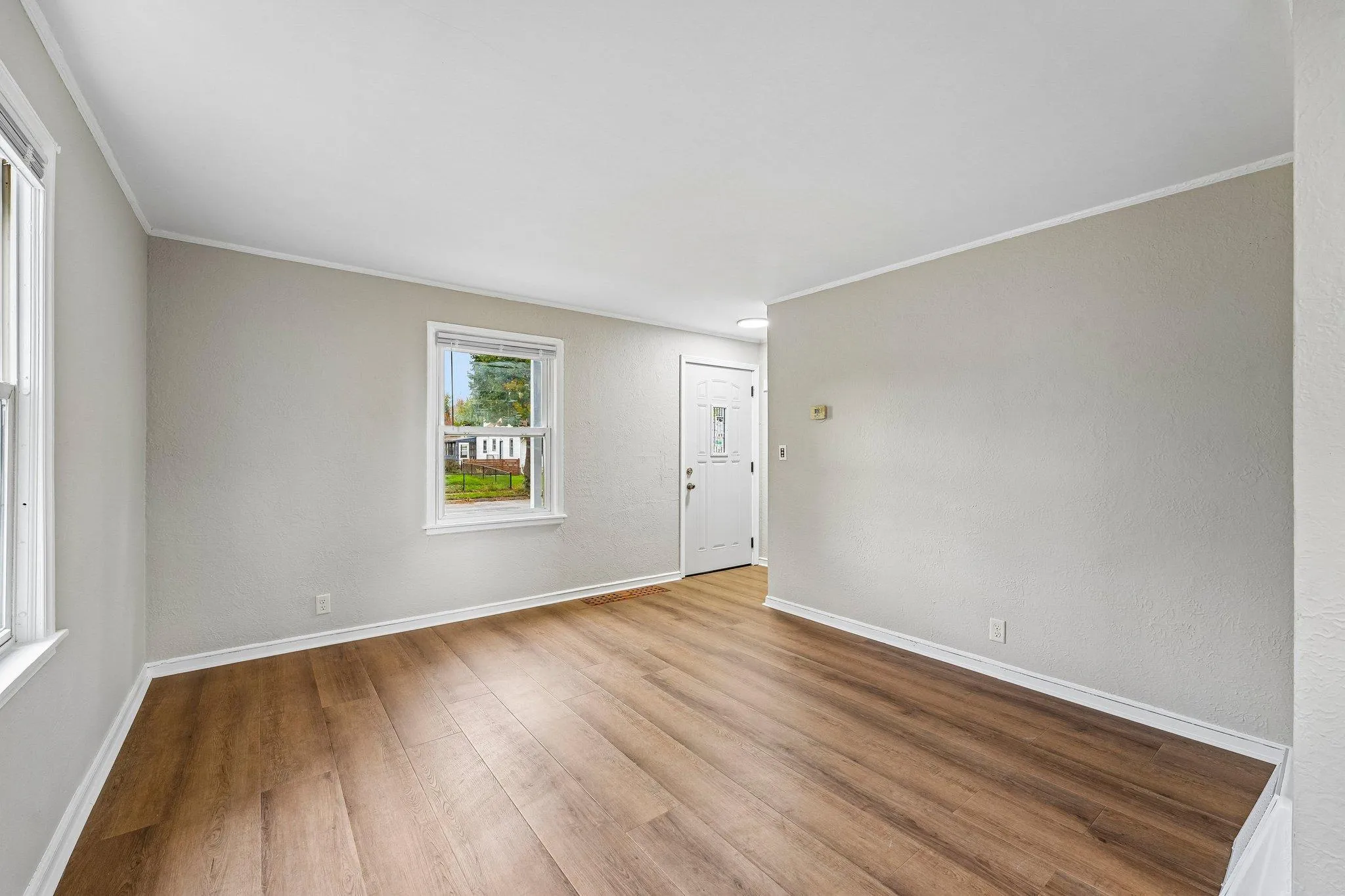 Photo 9 of 5036 N 6th Street