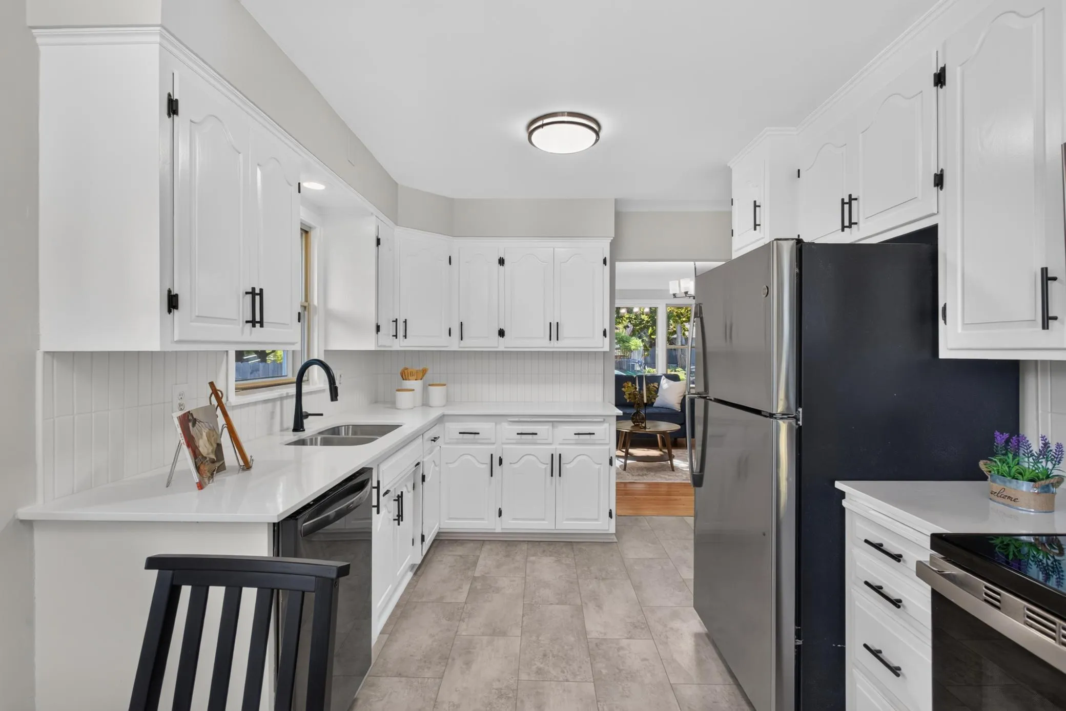 Photo 9 of 1031 Bayard Avenue