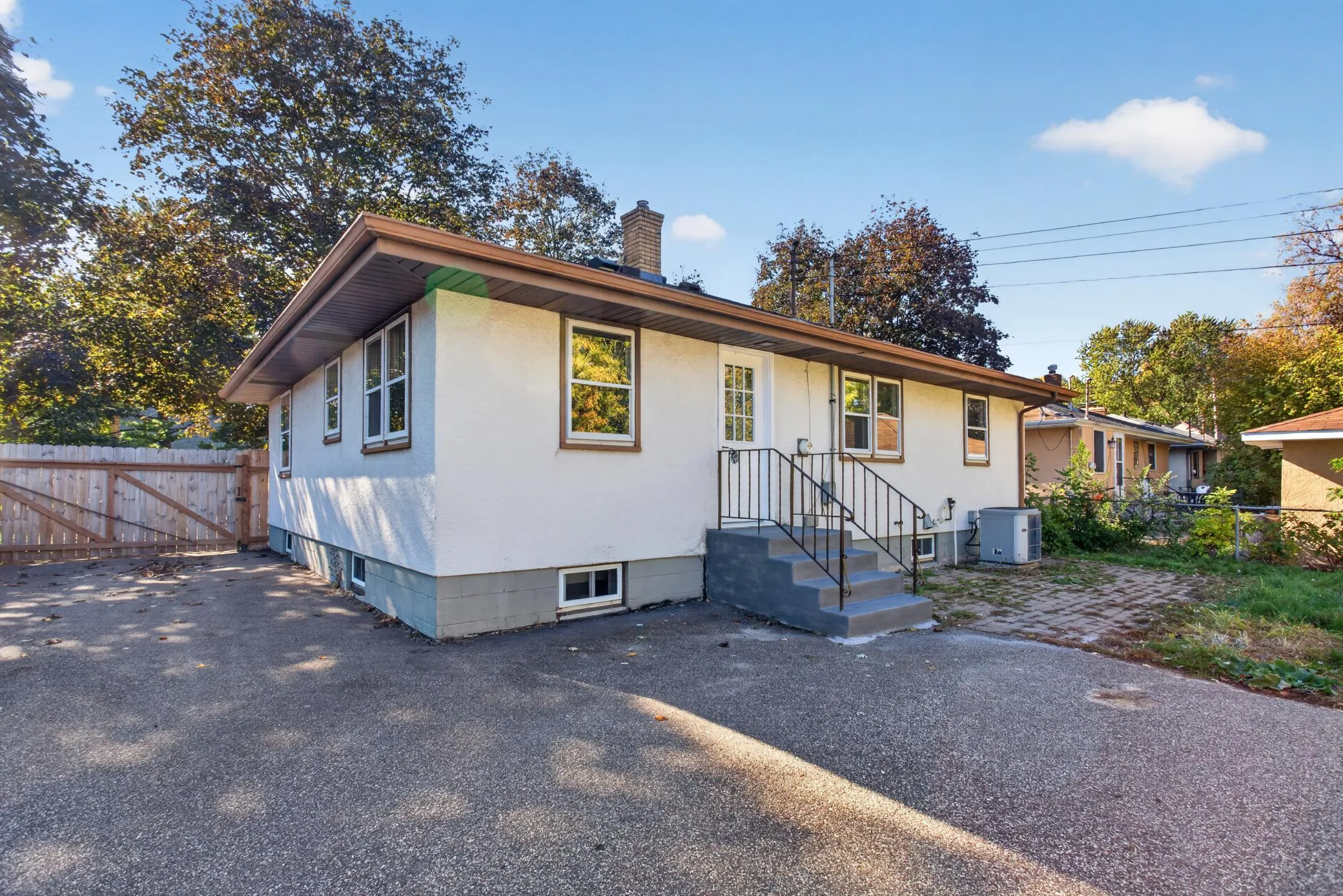 Photo 31 of 1031 Bayard Avenue