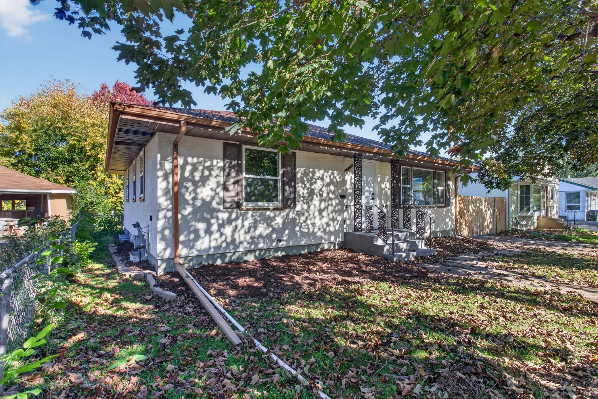 Photo 3 of 1031 Bayard Avenue