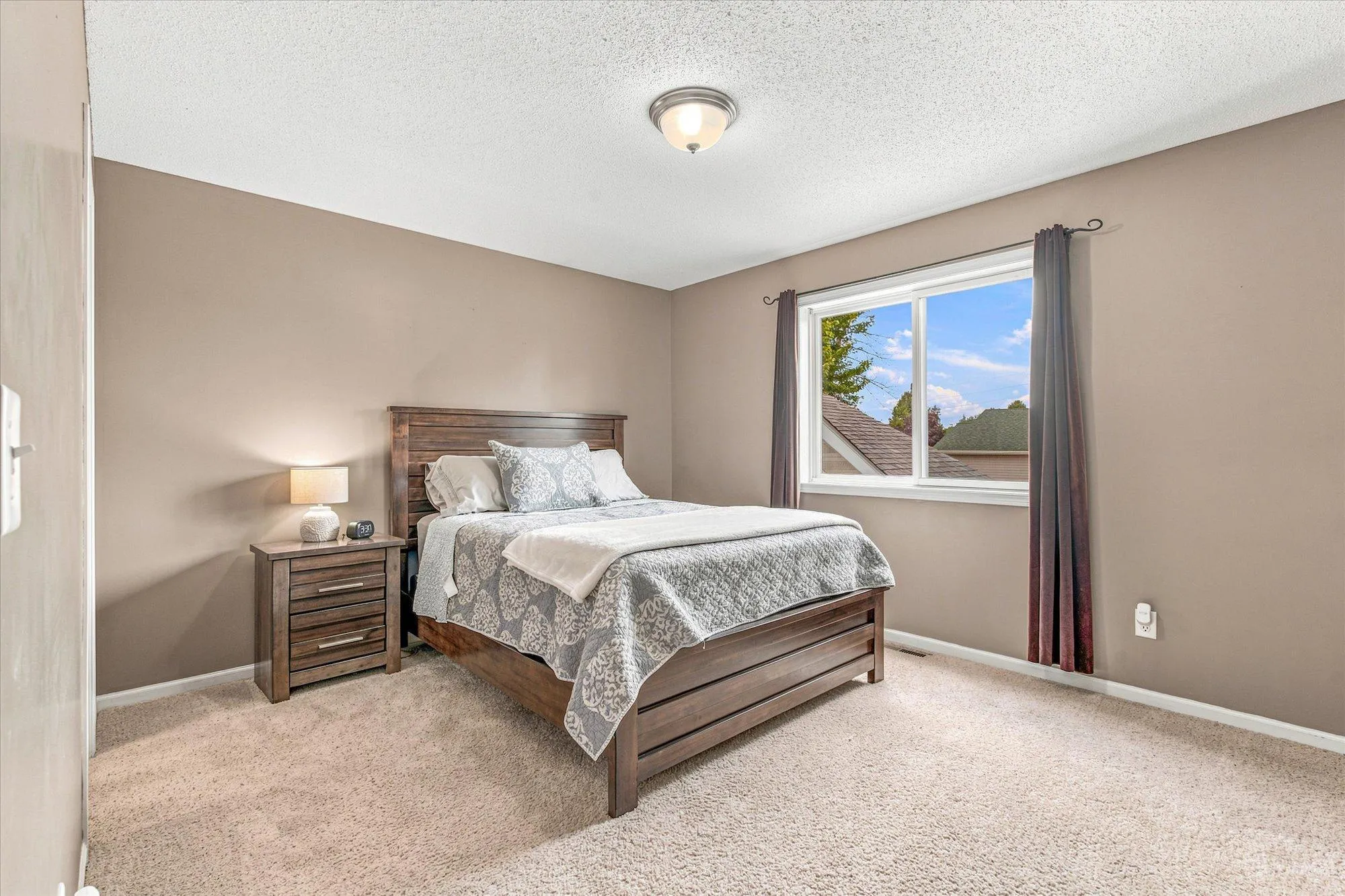 Photo 12 of 1655 10th Se Avenue