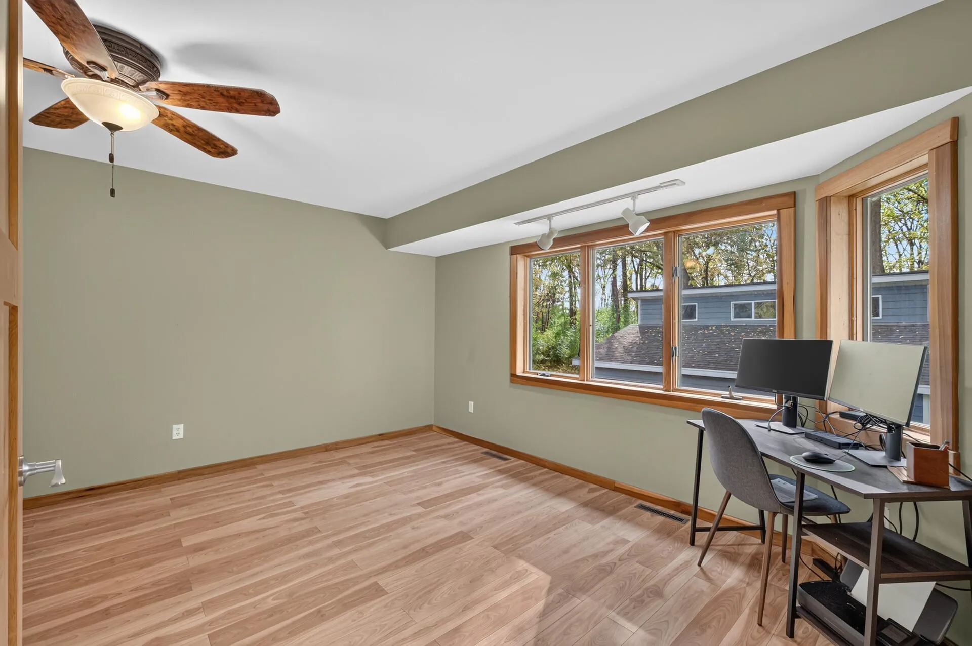 Photo 33 of 2064 Stillwater Street