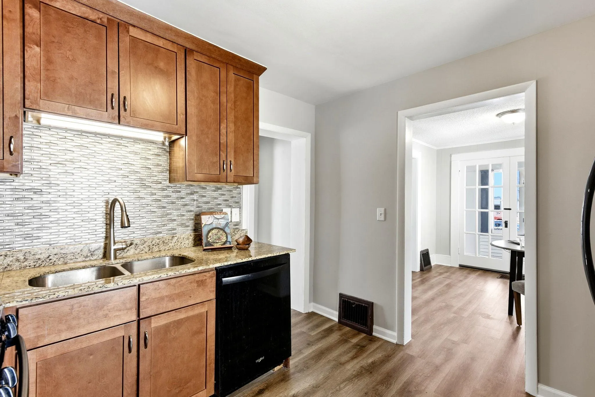 Photo 9 of 1530 Selby Avenue