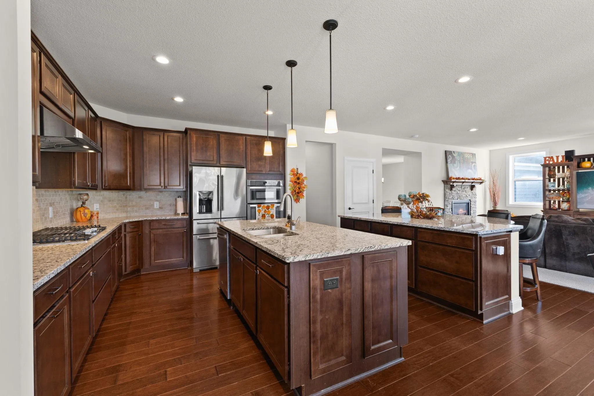 Photo 20 of 1540 Deephaven Drive