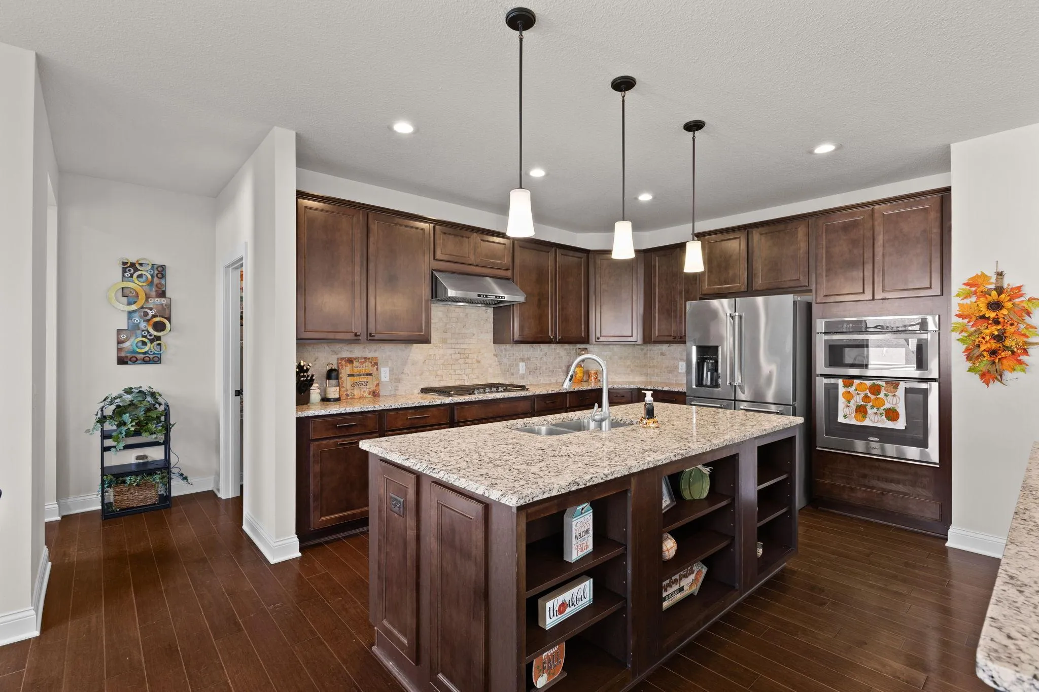 Photo 15 of 1540 Deephaven Drive