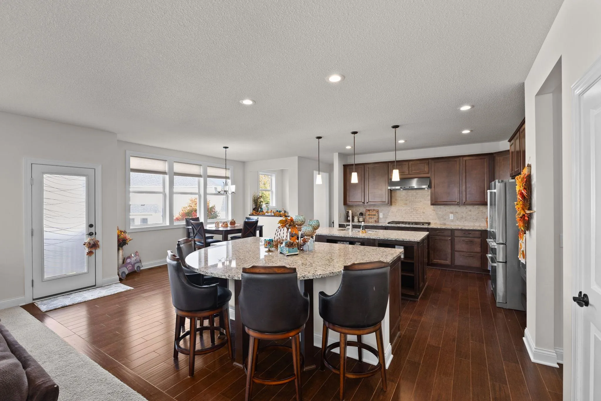 Photo 12 of 1540 Deephaven Drive