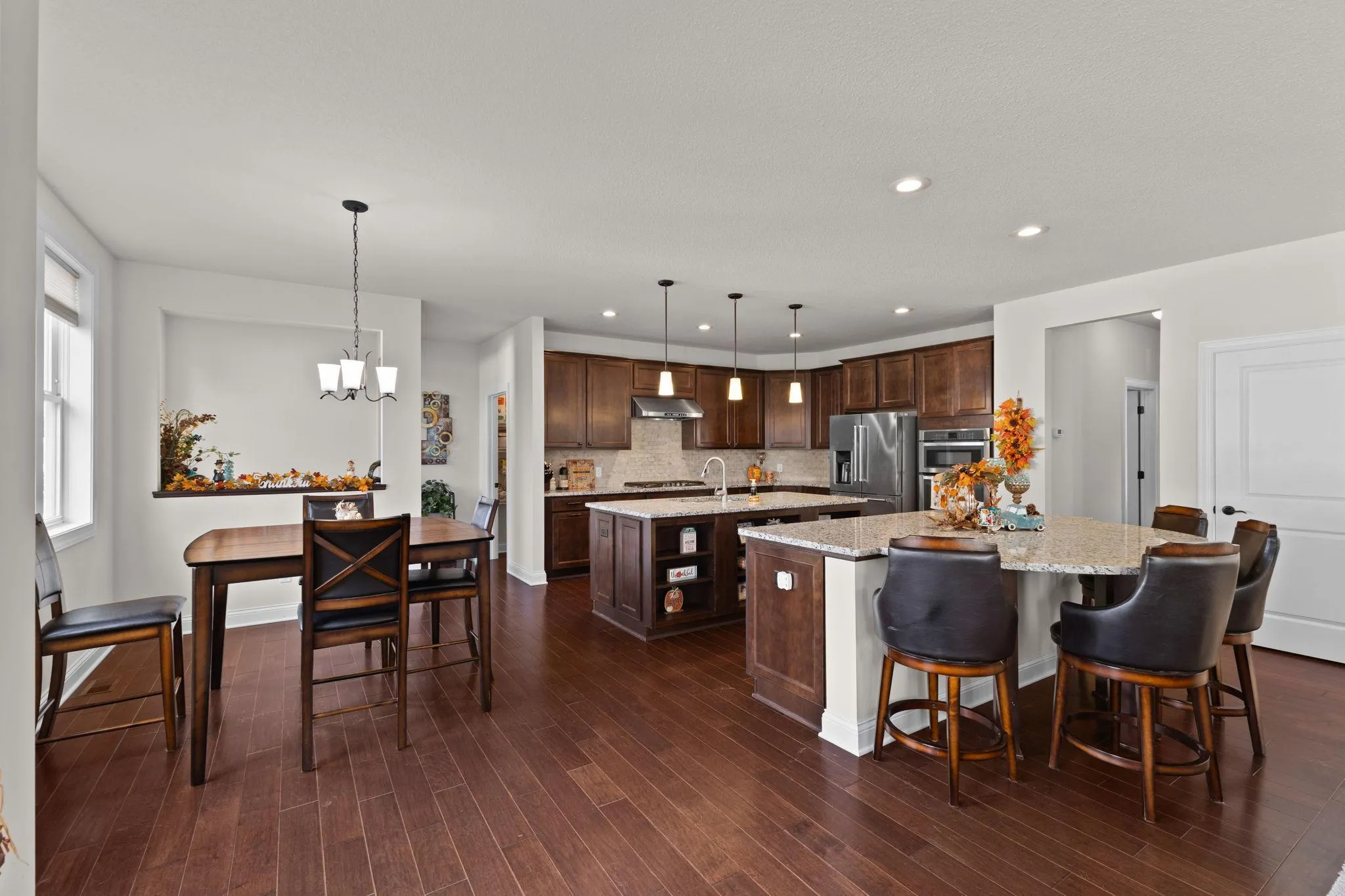 Photo 13 of 1540 Deephaven Drive