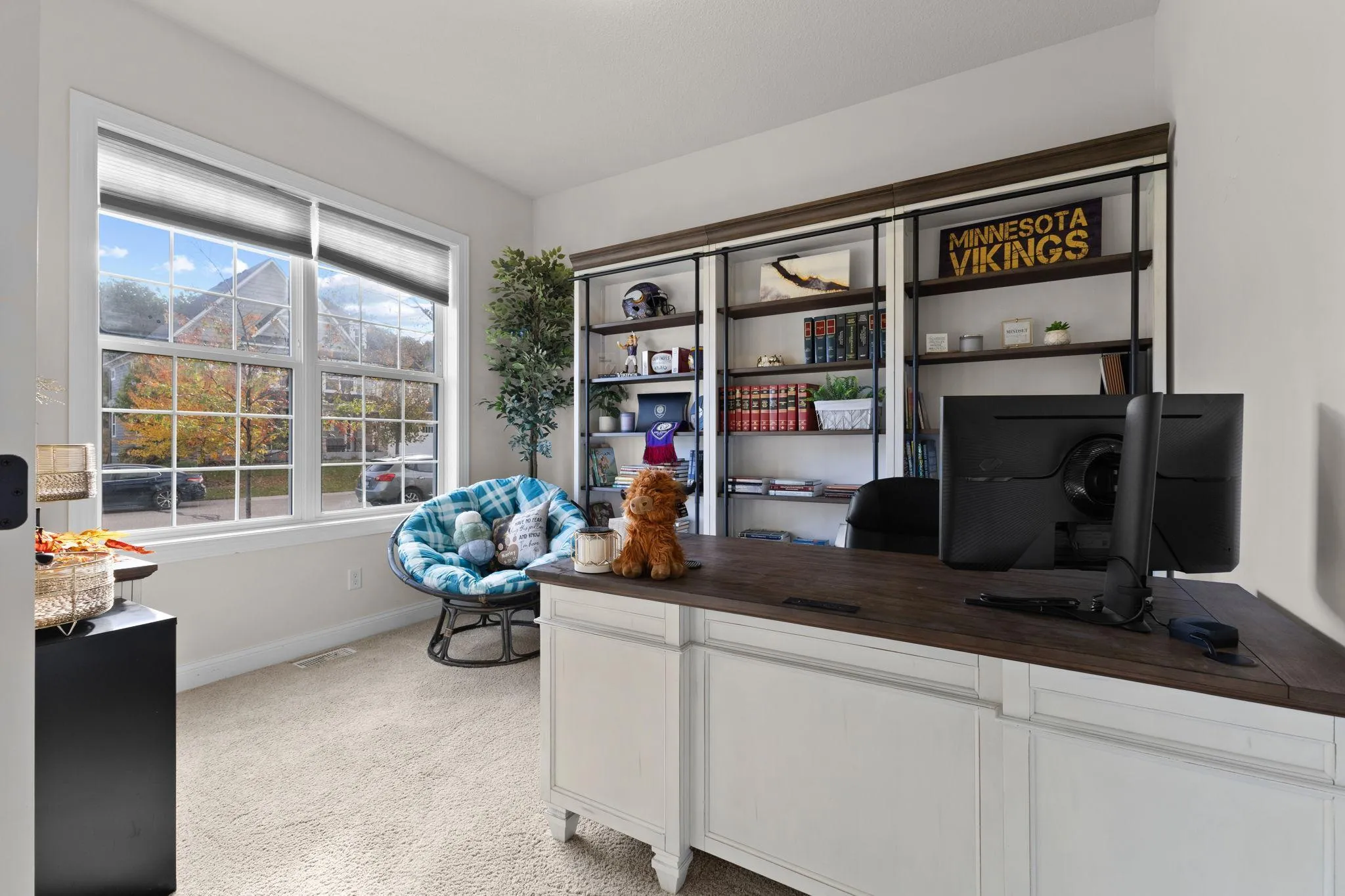 Photo 6 of 1540 Deephaven Drive