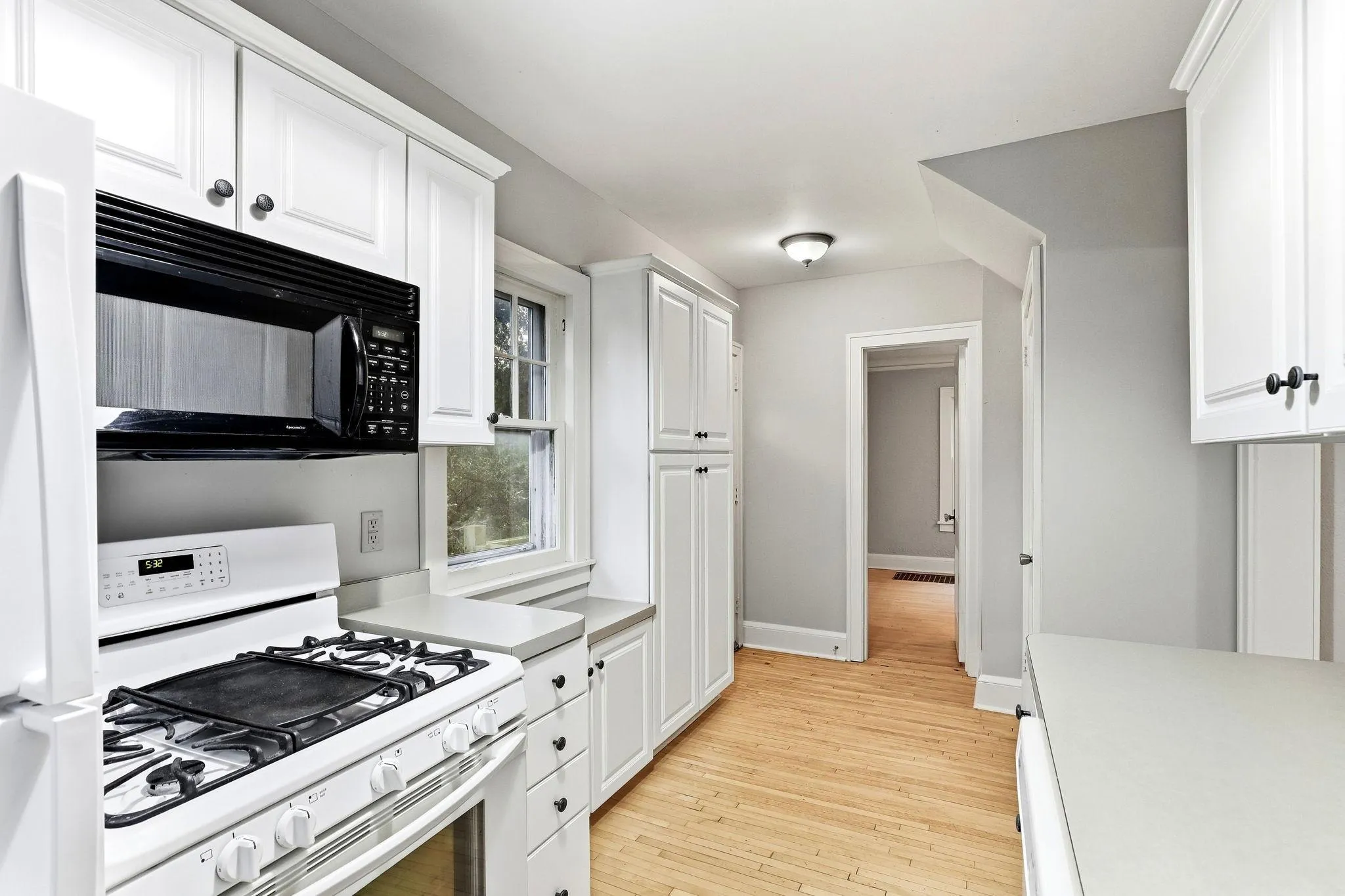 Photo 9 of 346 E 50th Street