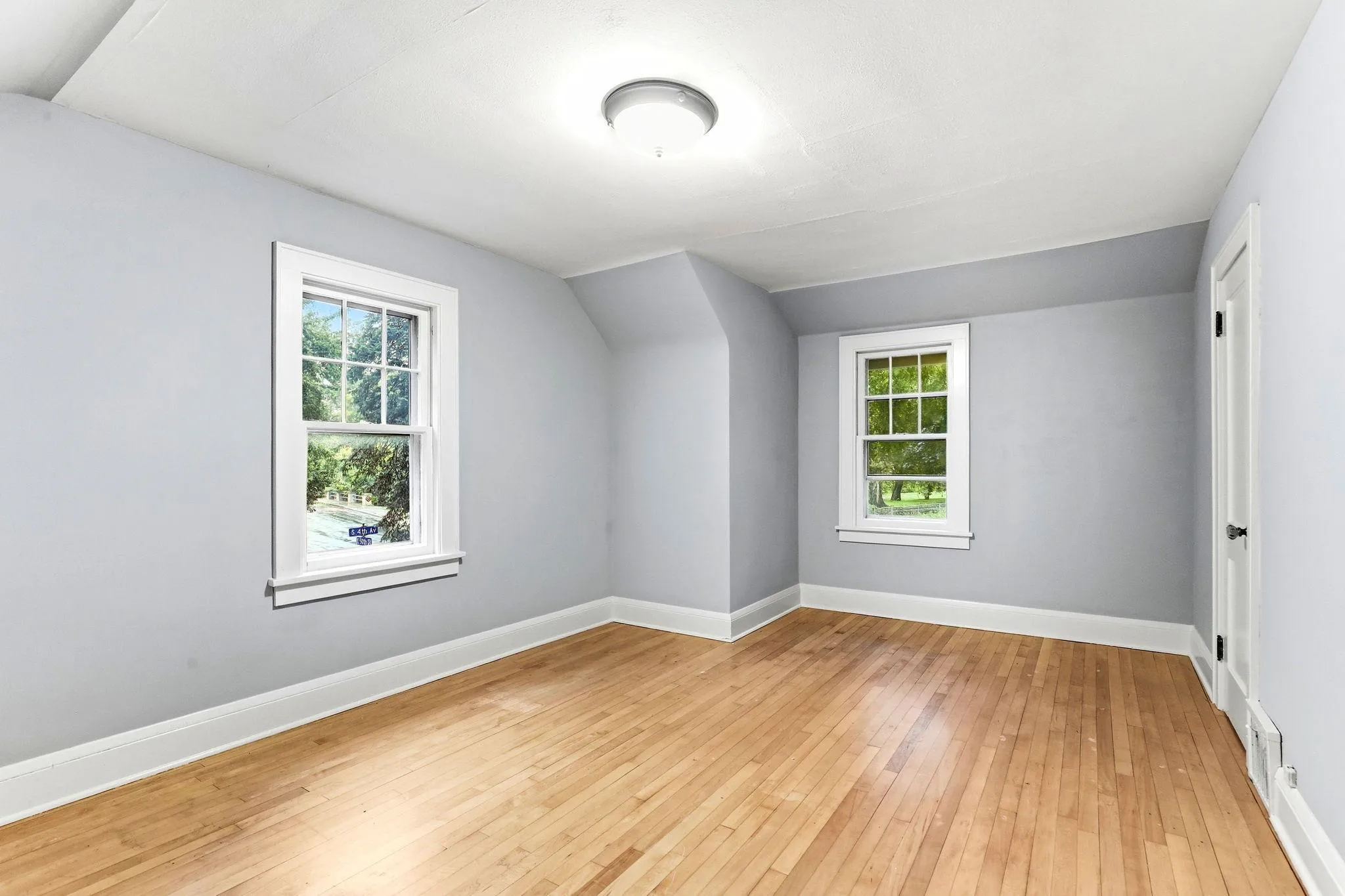 Photo 12 of 346 E 50th Street