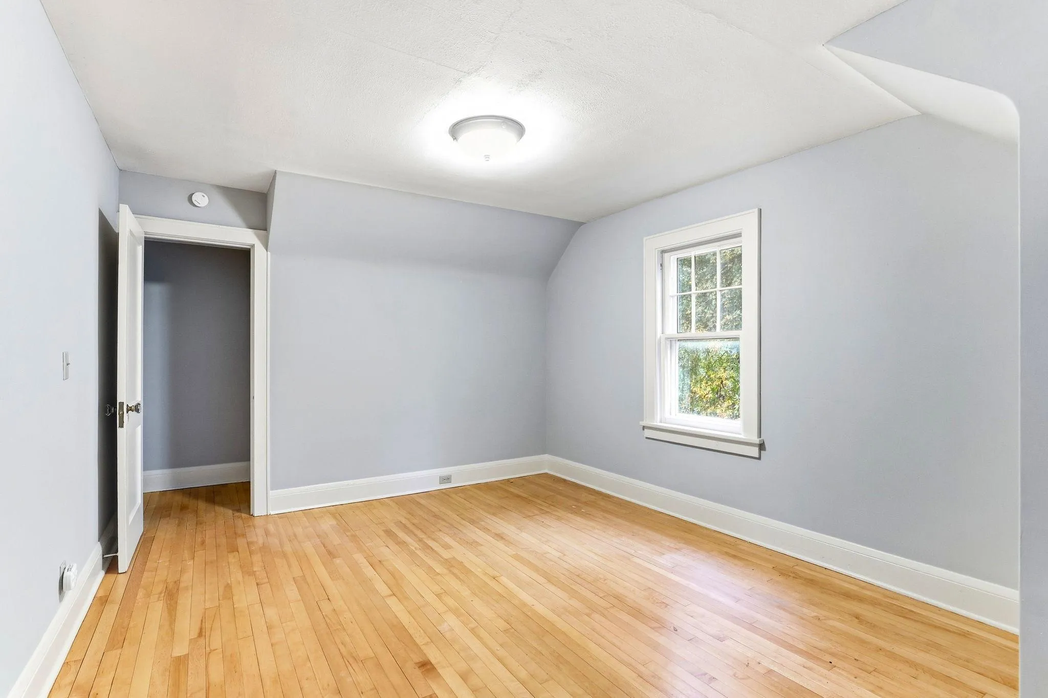 Photo 13 of 346 E 50th Street