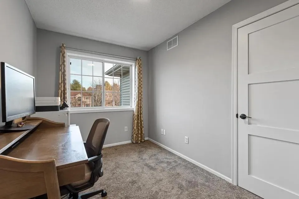 Photo 23 of 10948 Eagle View Circle