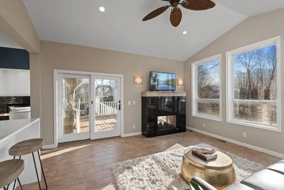 Photo 15 of 10948 Eagle View Circle