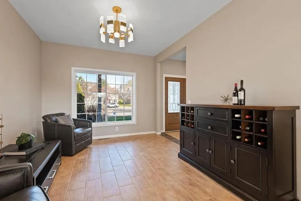 Photo 13 of 10948 Eagle View Circle