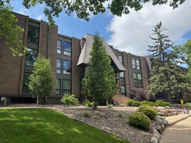 Photo 51 of 6075 Lincoln Drive Unit 201