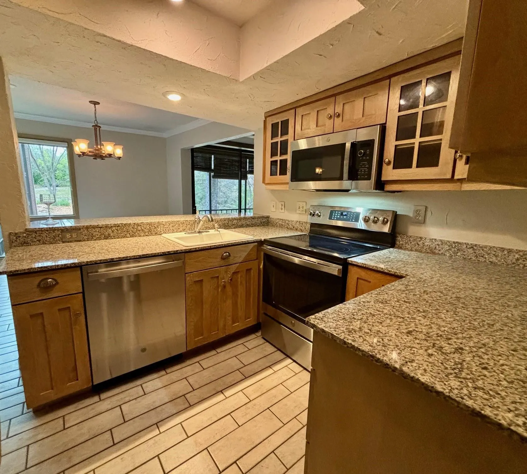Photo 12 of 6075 Lincoln Drive Unit 201