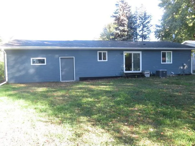 Photo 2 of 316 1st Se Avenue