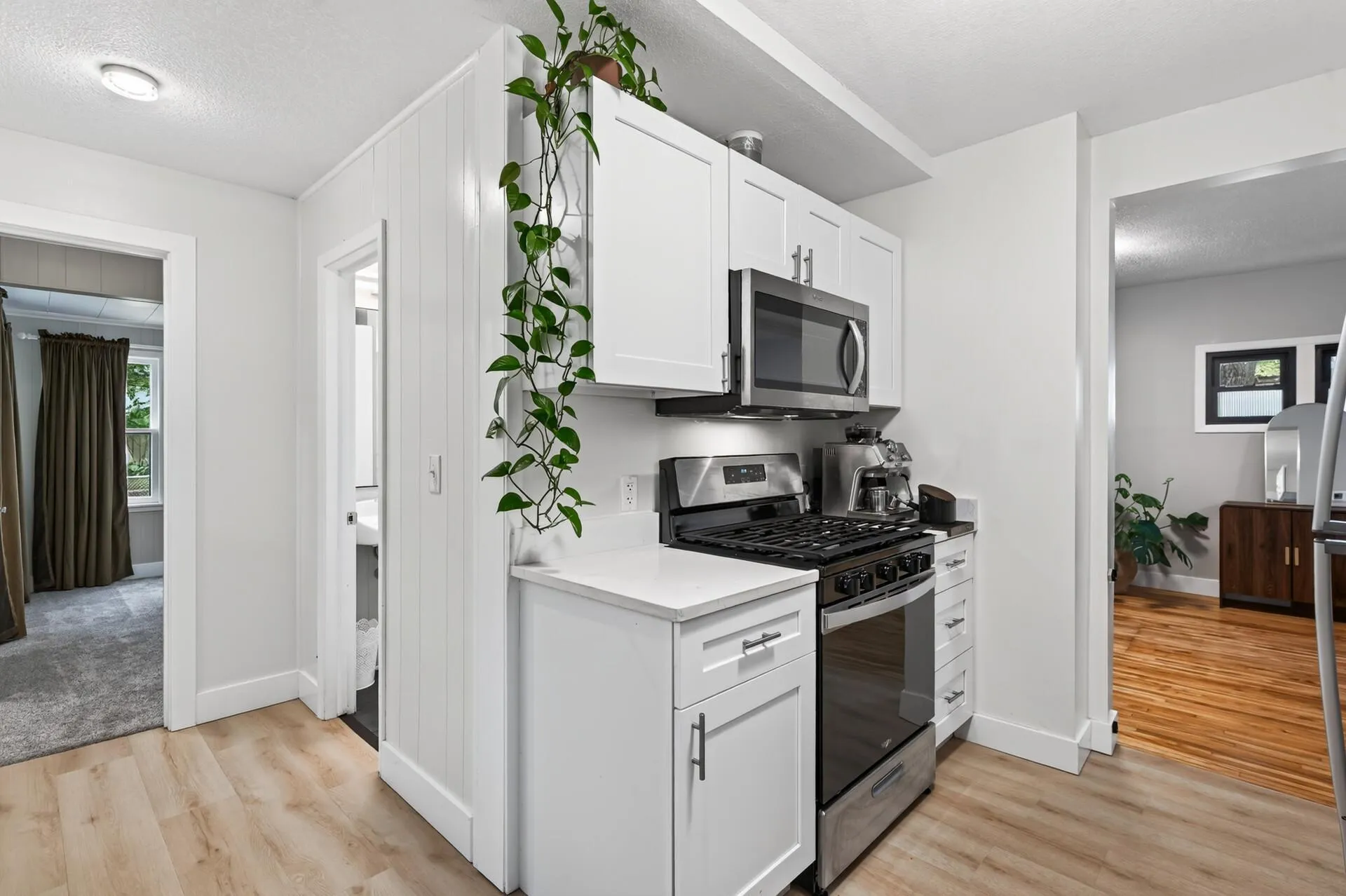 Photo 9 of 1312 27th Ne Avenue
