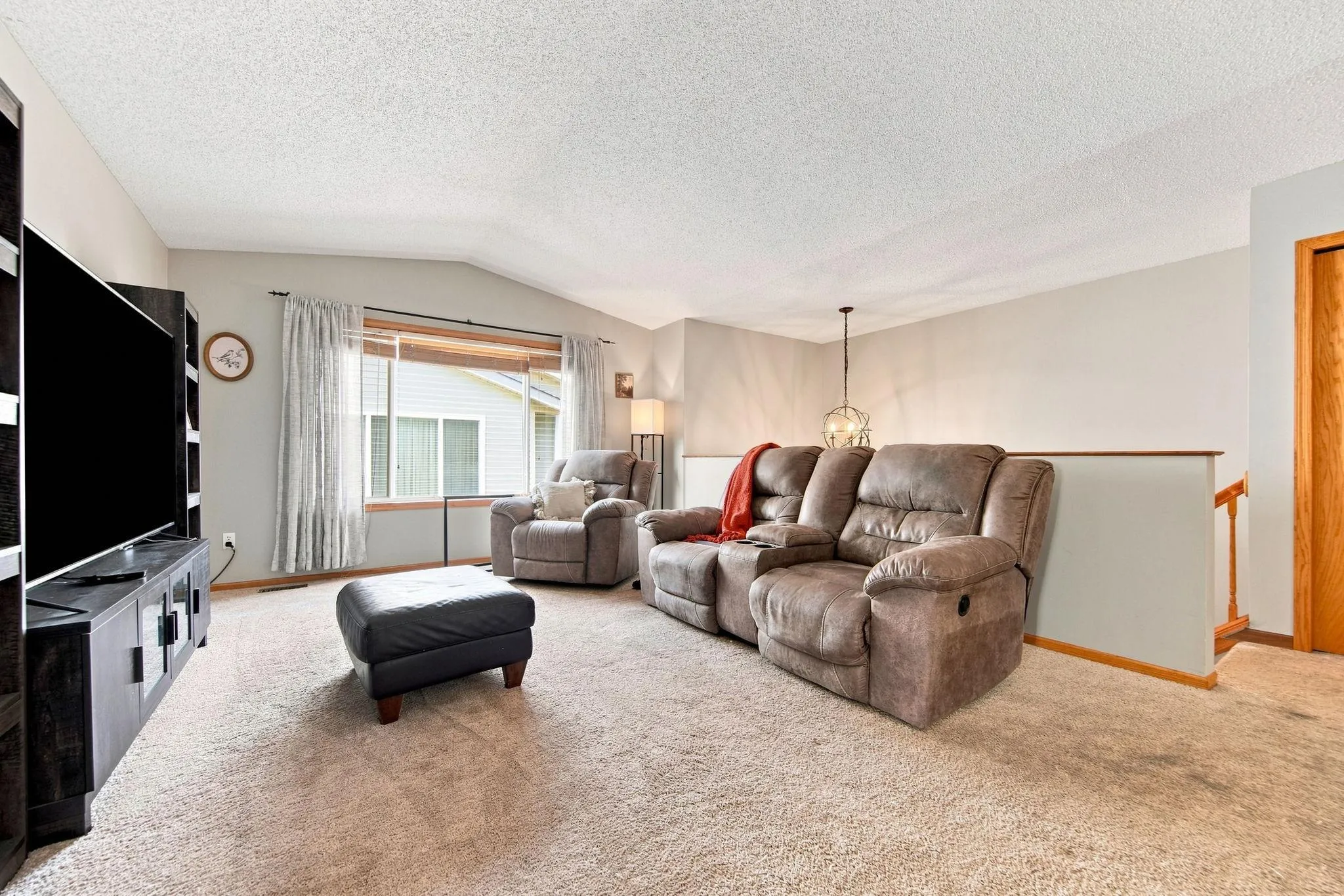 Photo 9 of 577 Kendall Drive