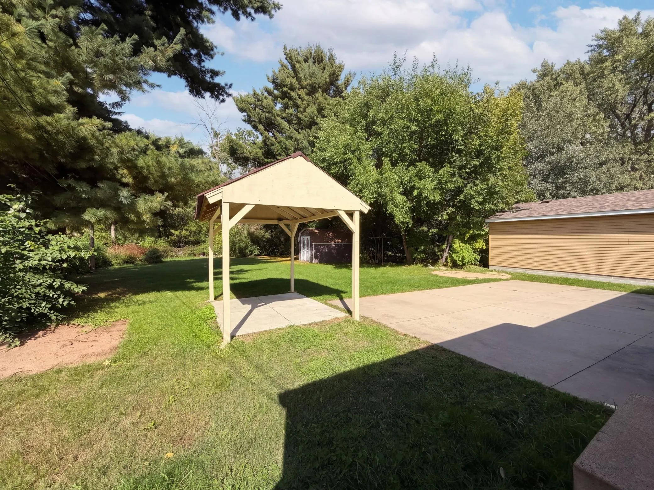 Photo 26 of 2517 Nokomis Avenue