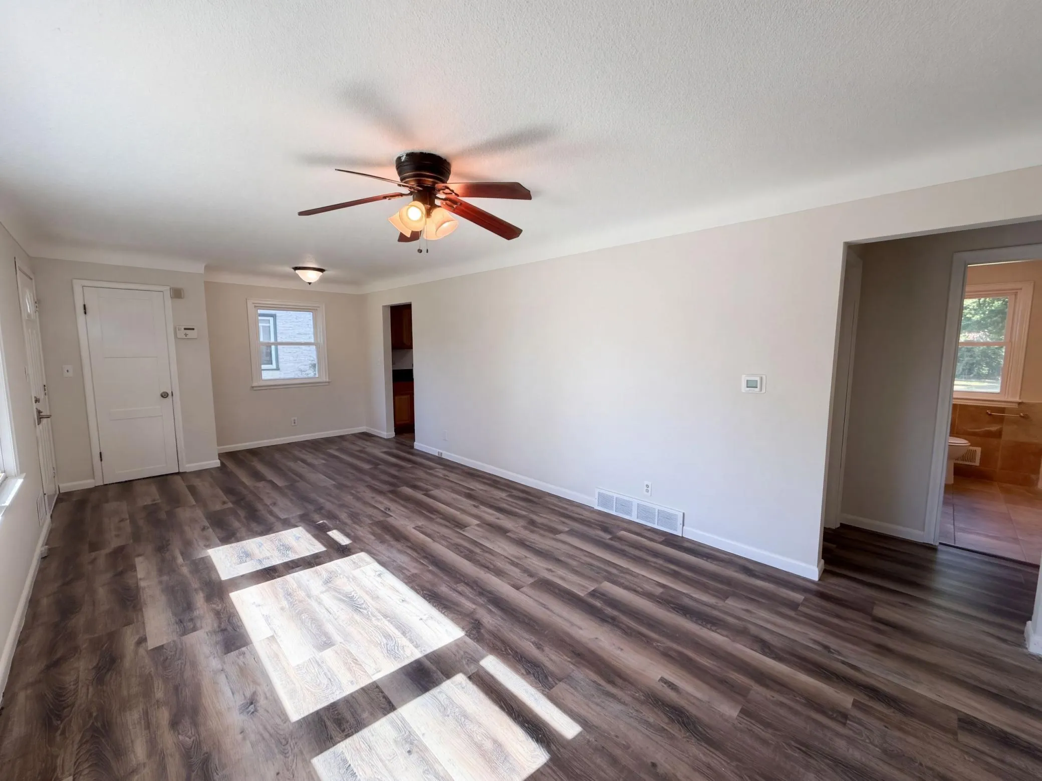 Photo 8 of 2517 Nokomis Avenue