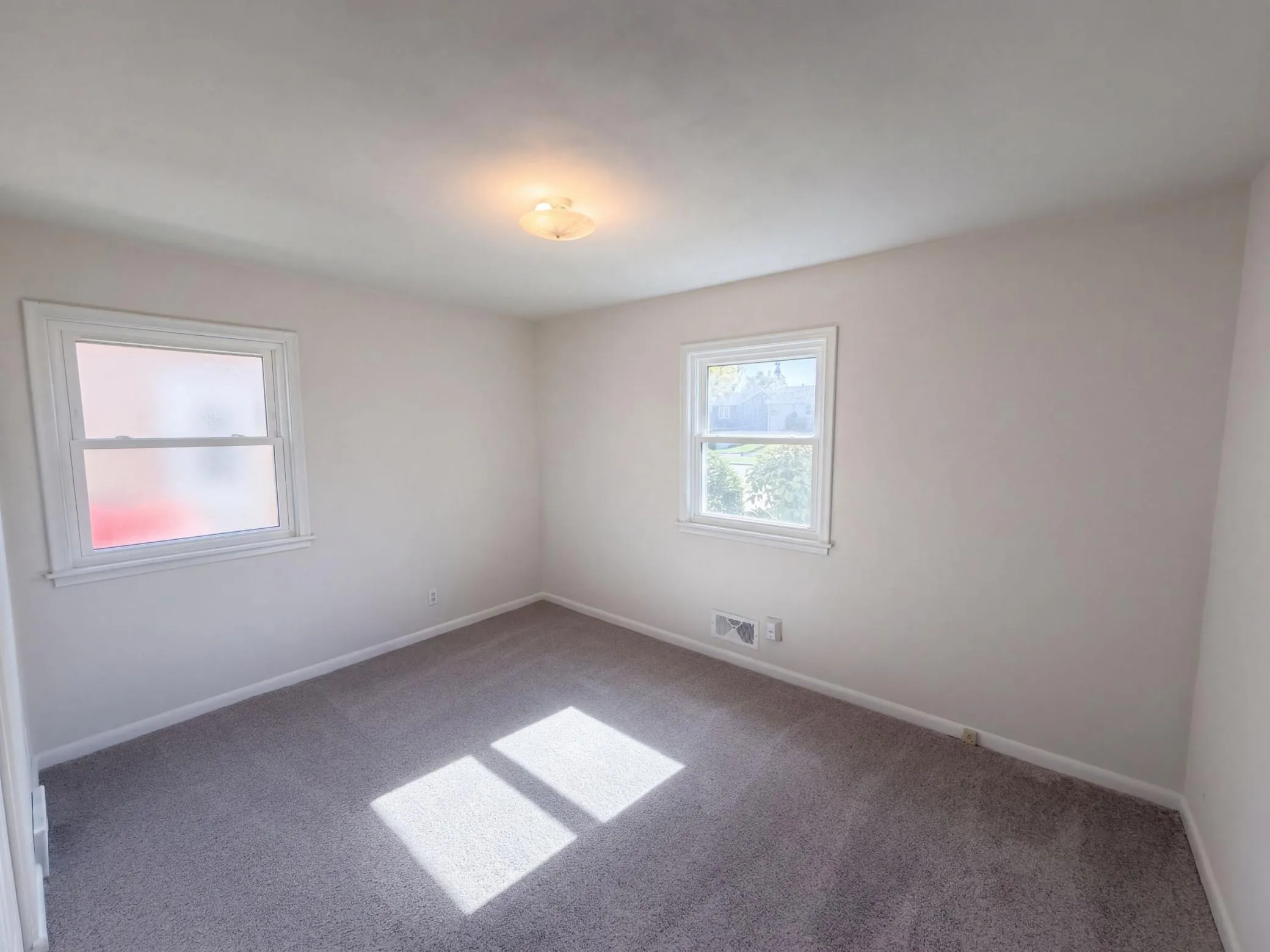 Photo 10 of 2517 Nokomis Avenue