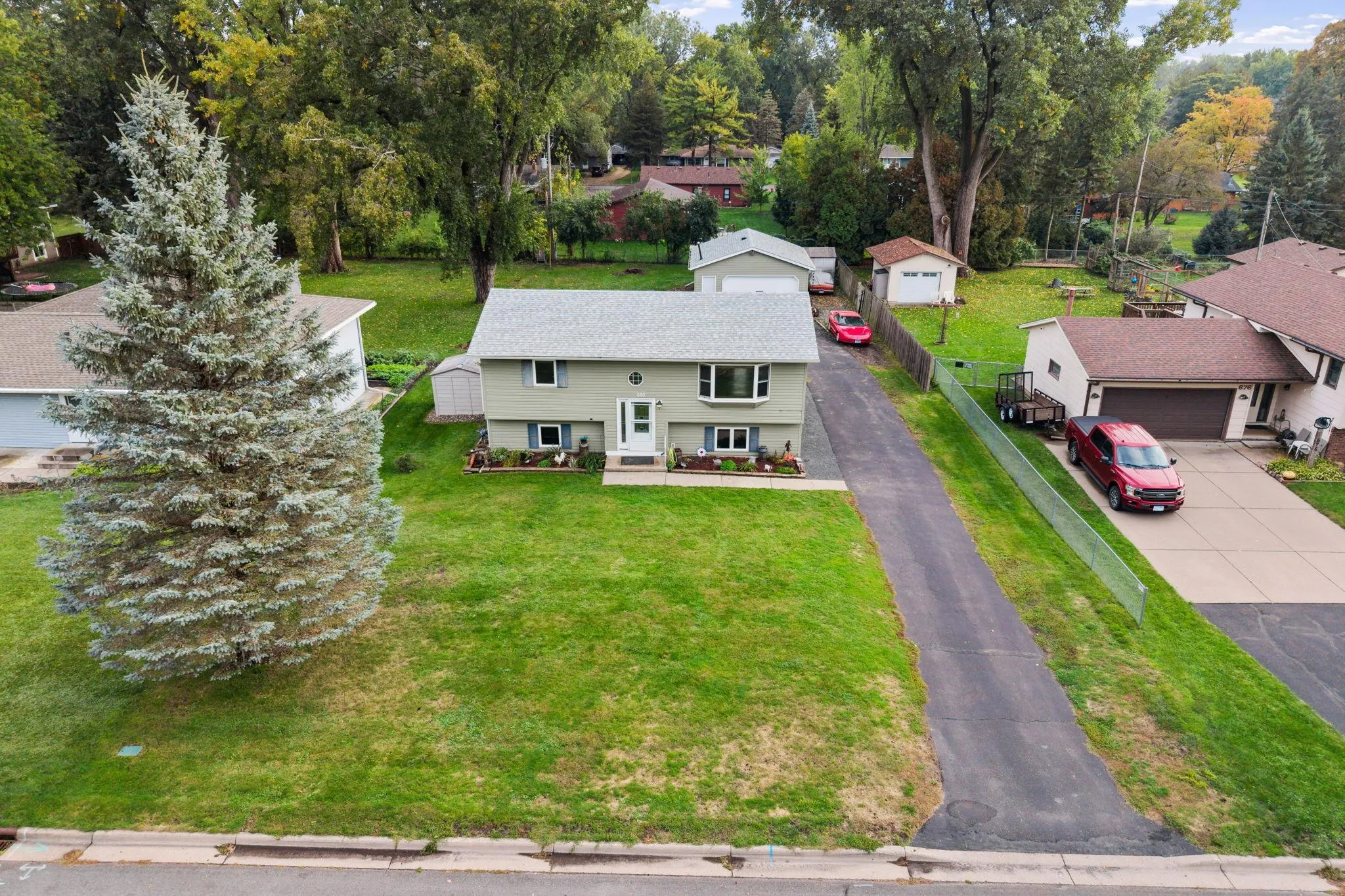Photo 5 of 680 Hiawatha Avenue