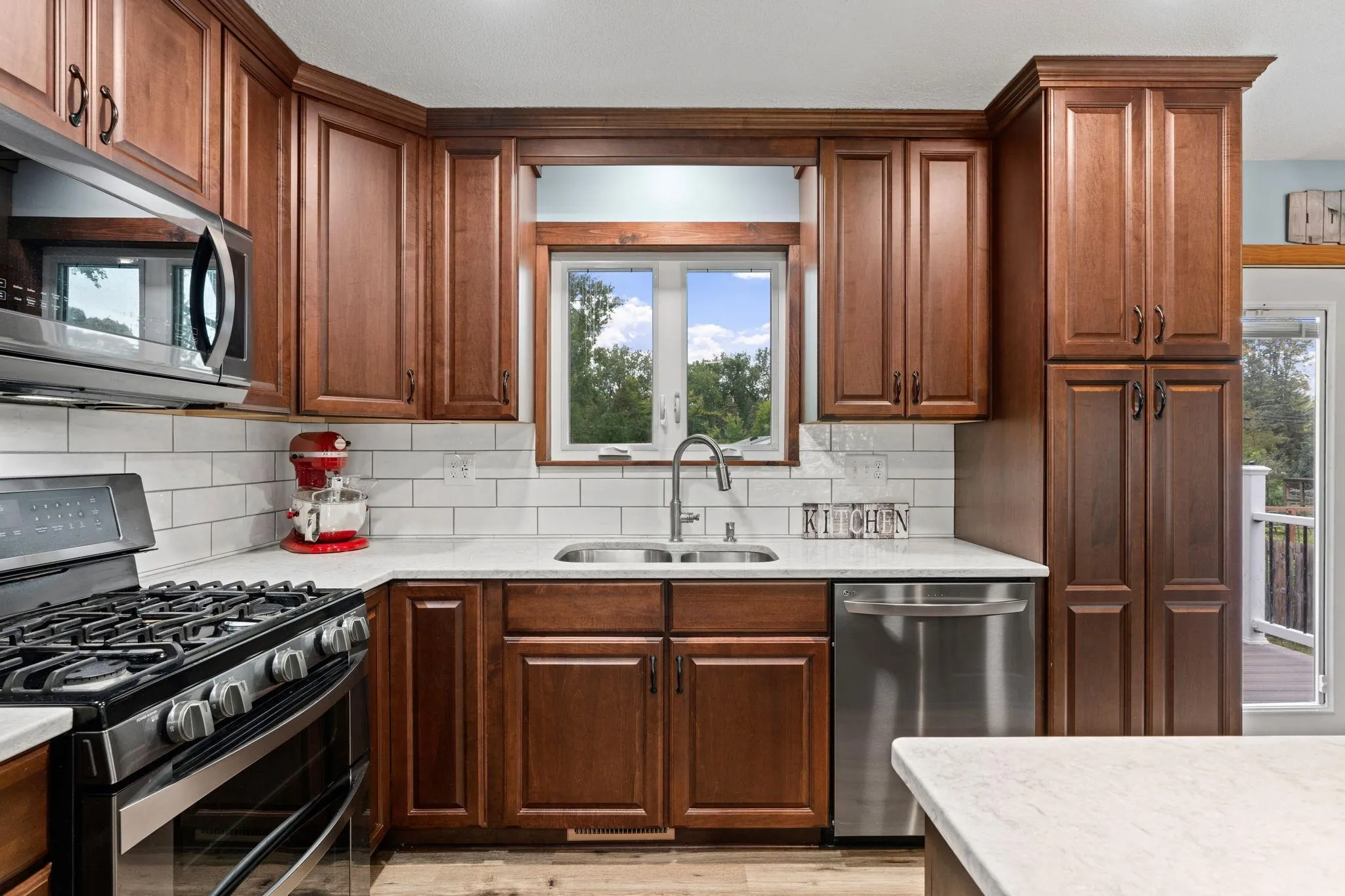 Photo 18 of 680 Hiawatha Avenue