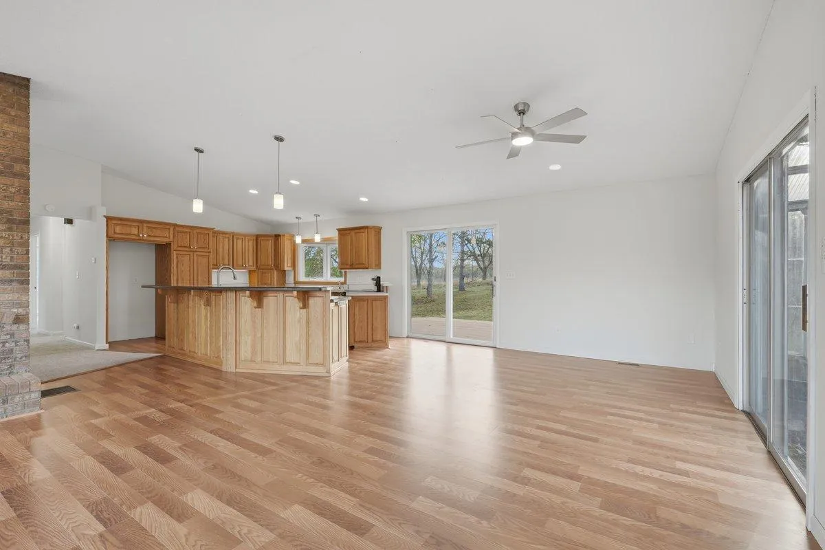 Photo 11 of 427 N Glover Road