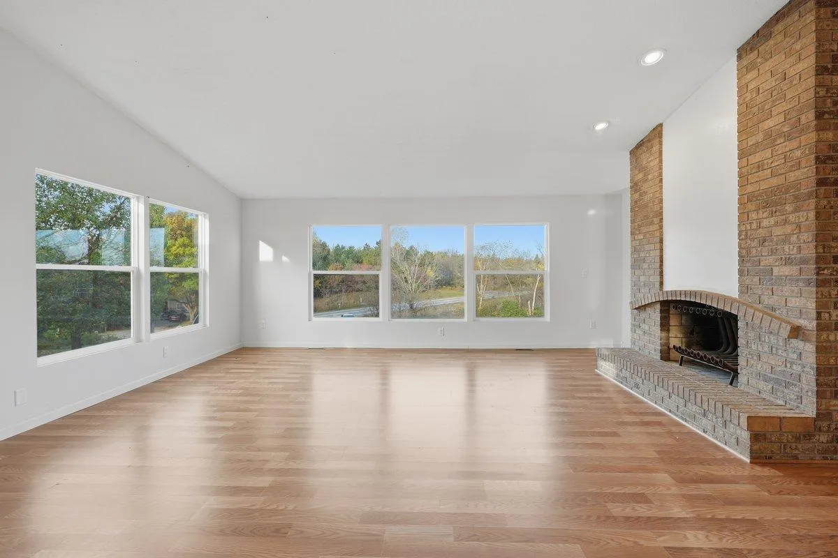 Photo 6 of 427 N Glover Road