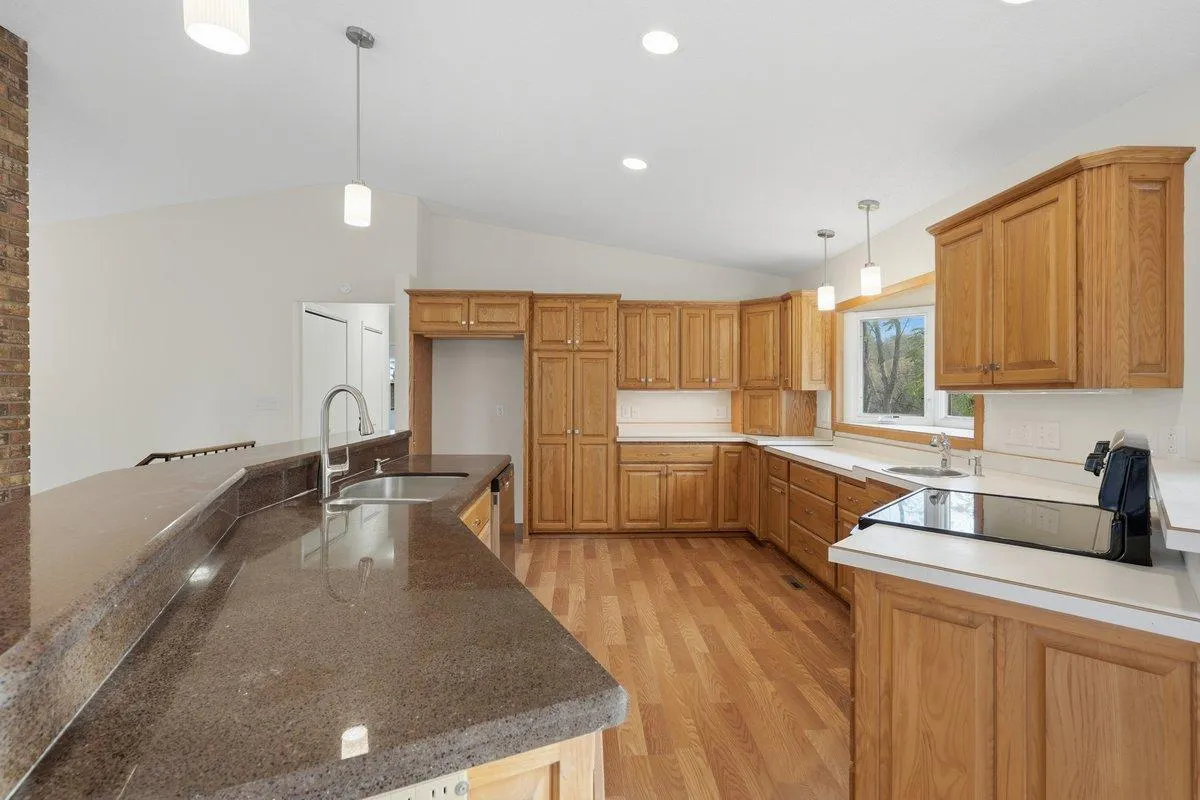 Photo 12 of 427 N Glover Road