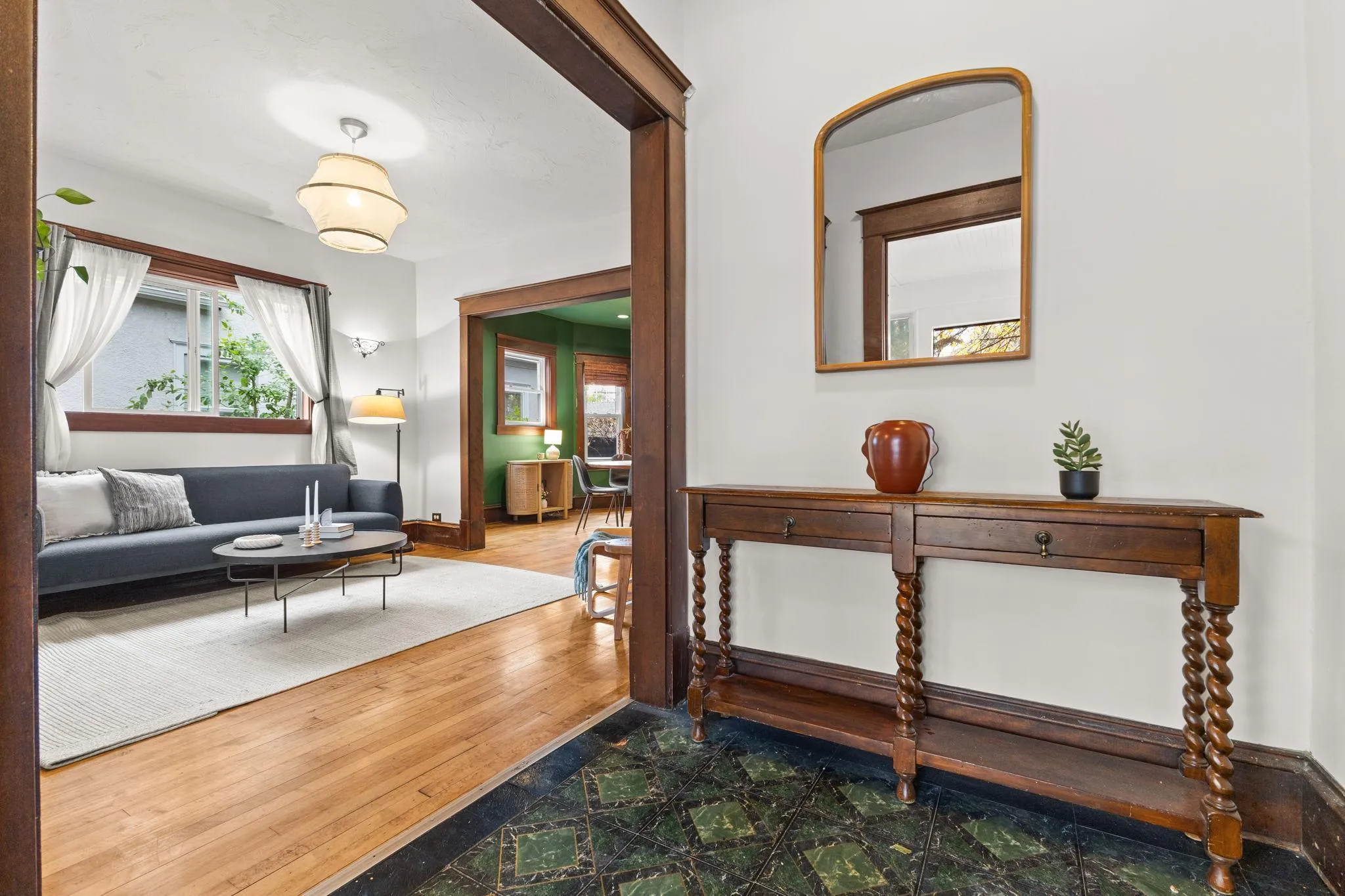 Photo 5 of 4304 Elliot Avenue