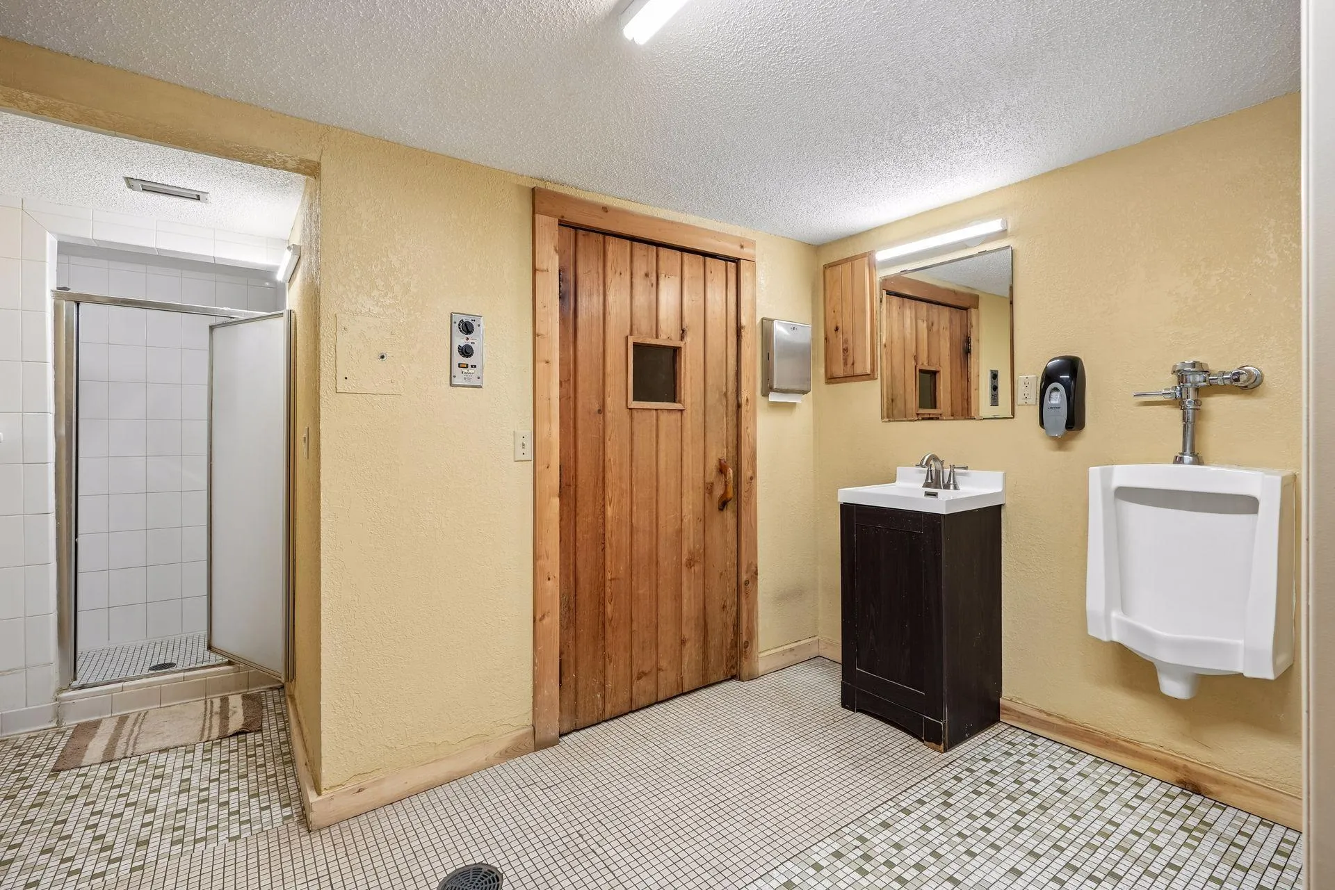 Photo 32 of 6730 Vernon S Avenue Unit 312