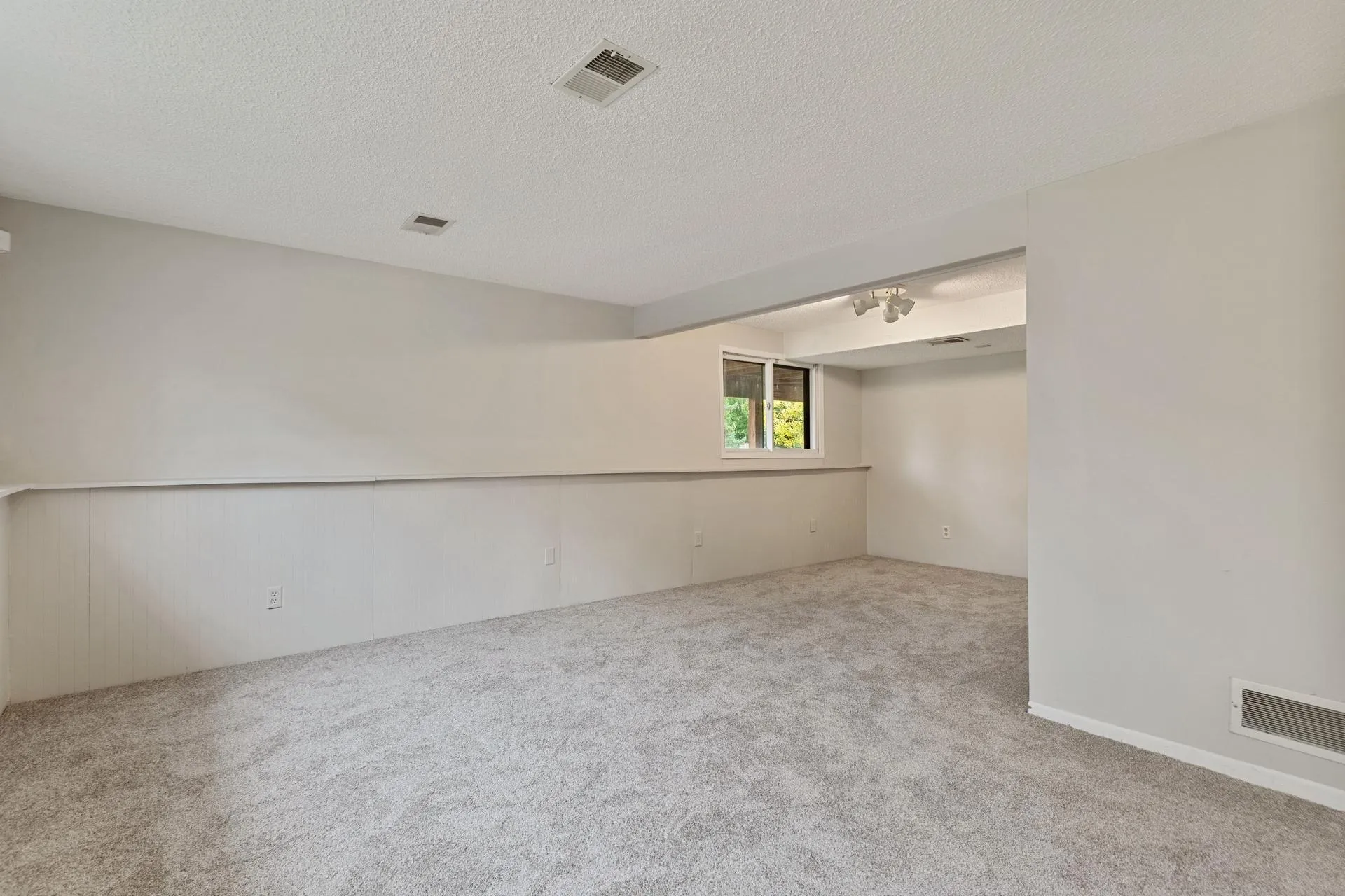 Photo 19 of 866 94th Ne Avenue