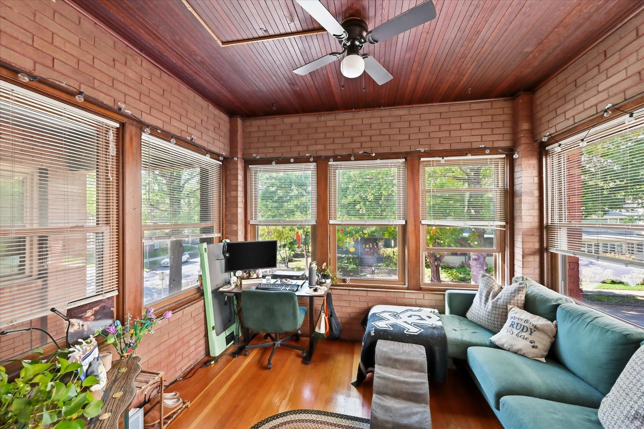 Photo 11 of 3345 Harriet Avenue