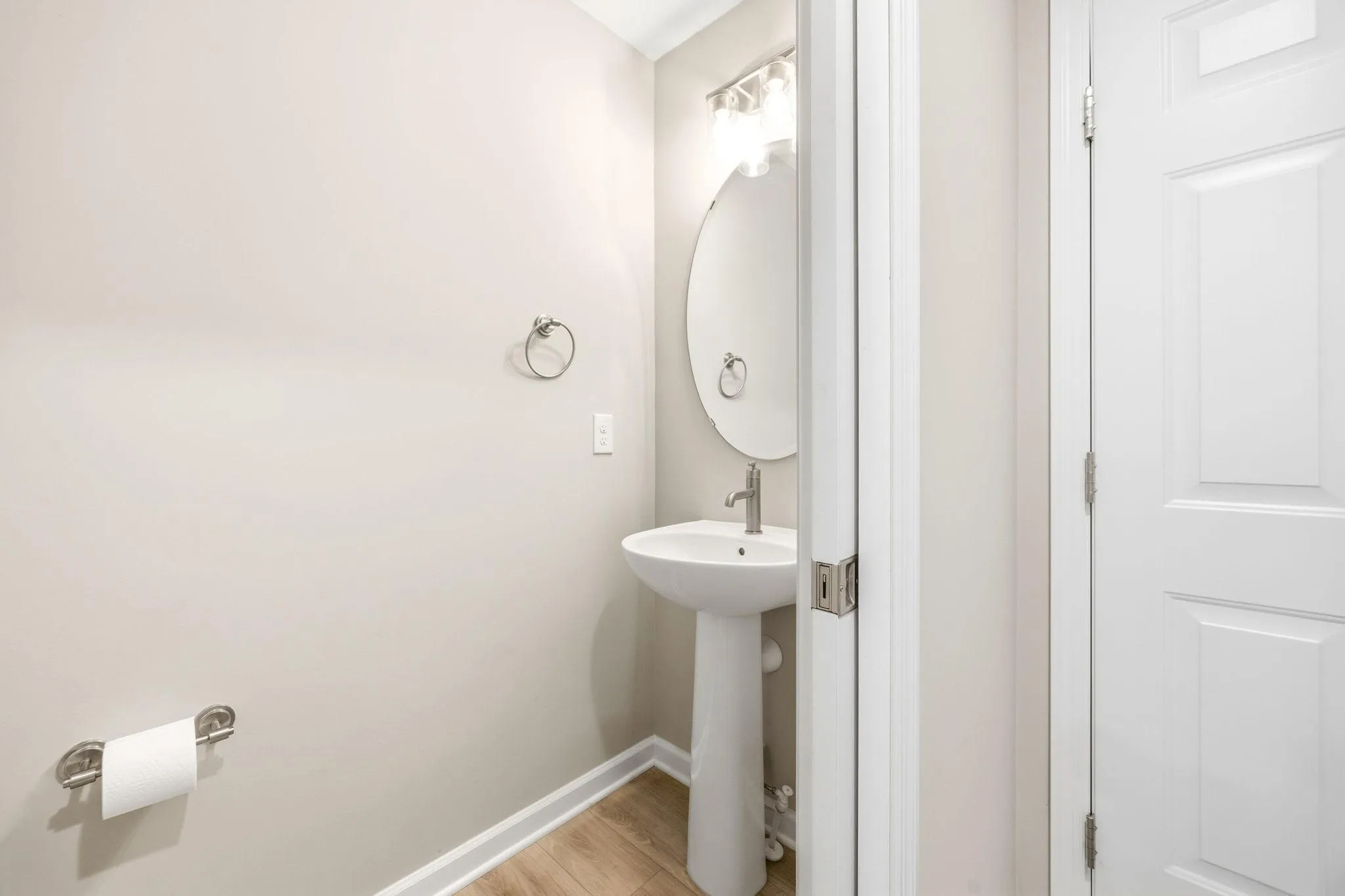 Photo 8 of 24400 Edgewater Lane