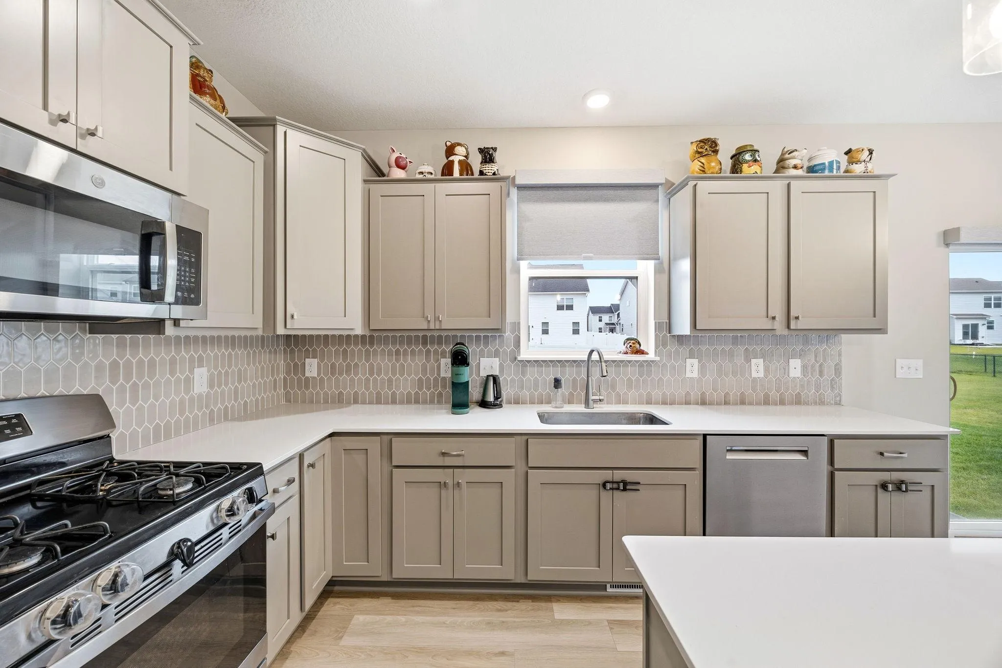 Photo 6 of 24400 Edgewater Lane