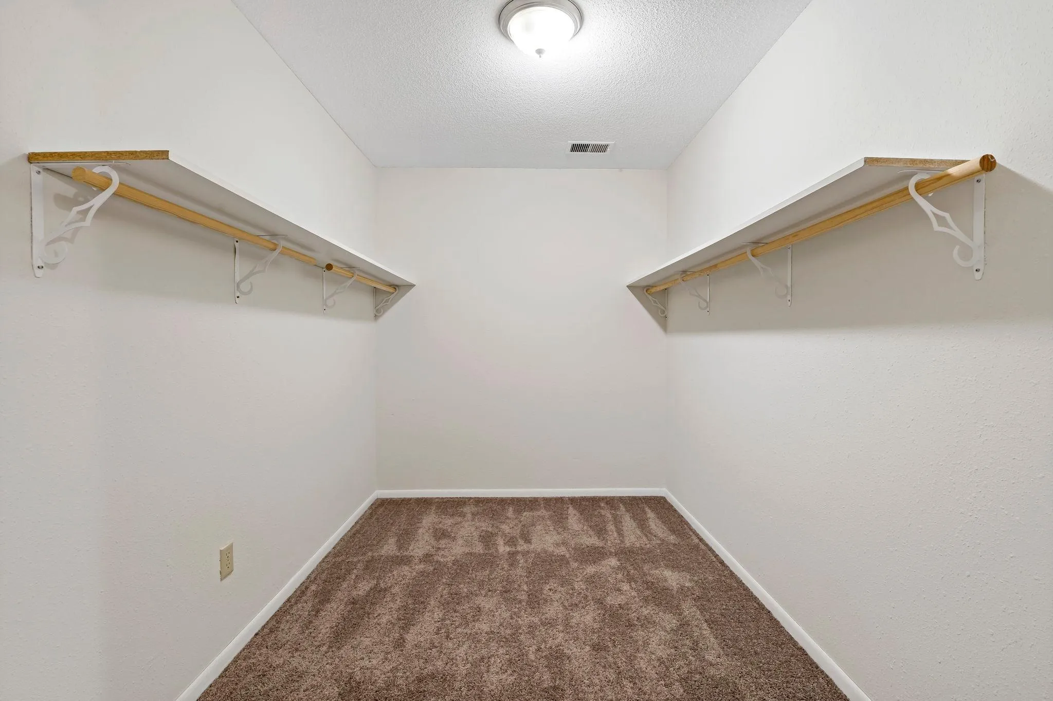 Photo 15 of 7211 W Franklin Avenue