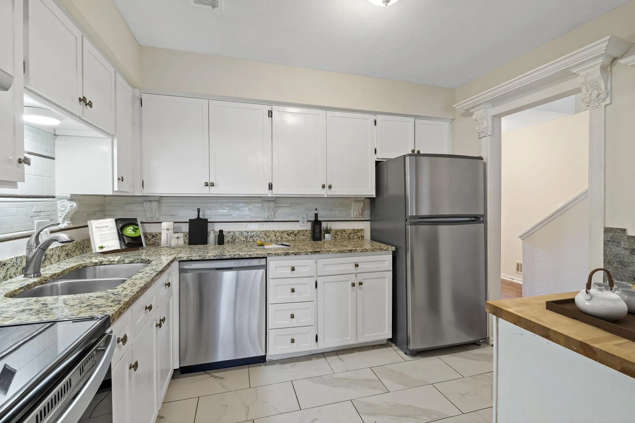 Photo 6 of 7211 W Franklin Avenue