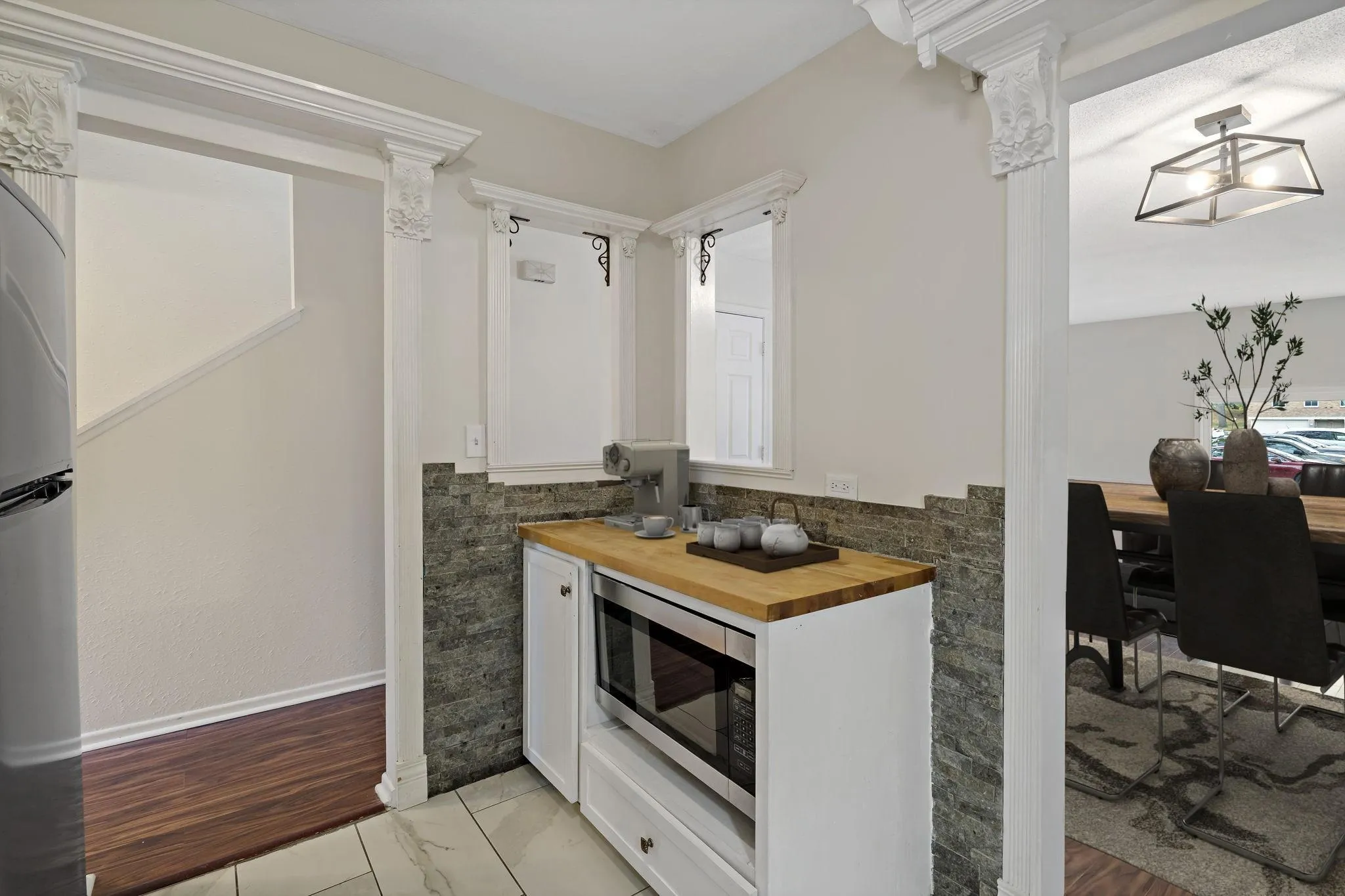 Photo 7 of 7211 W Franklin Avenue